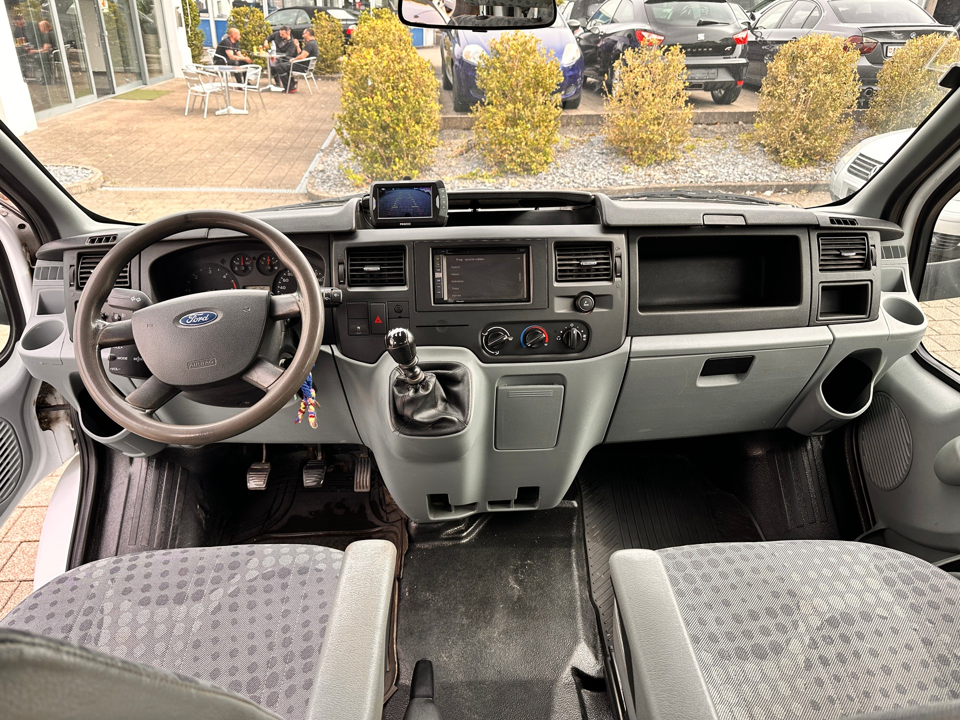 FORD Transit-image-11