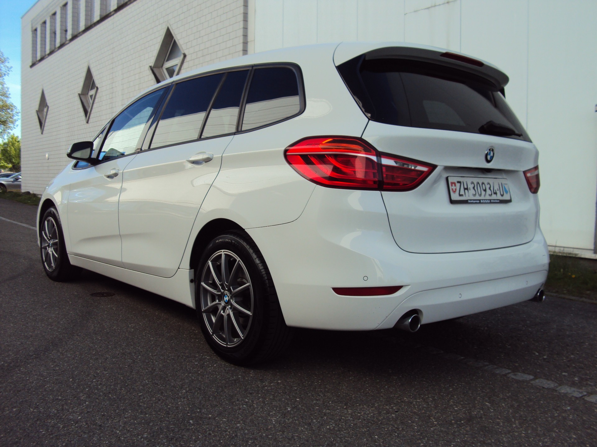 BMW 220d xDrive Gran Tourer Steptronic-image-3