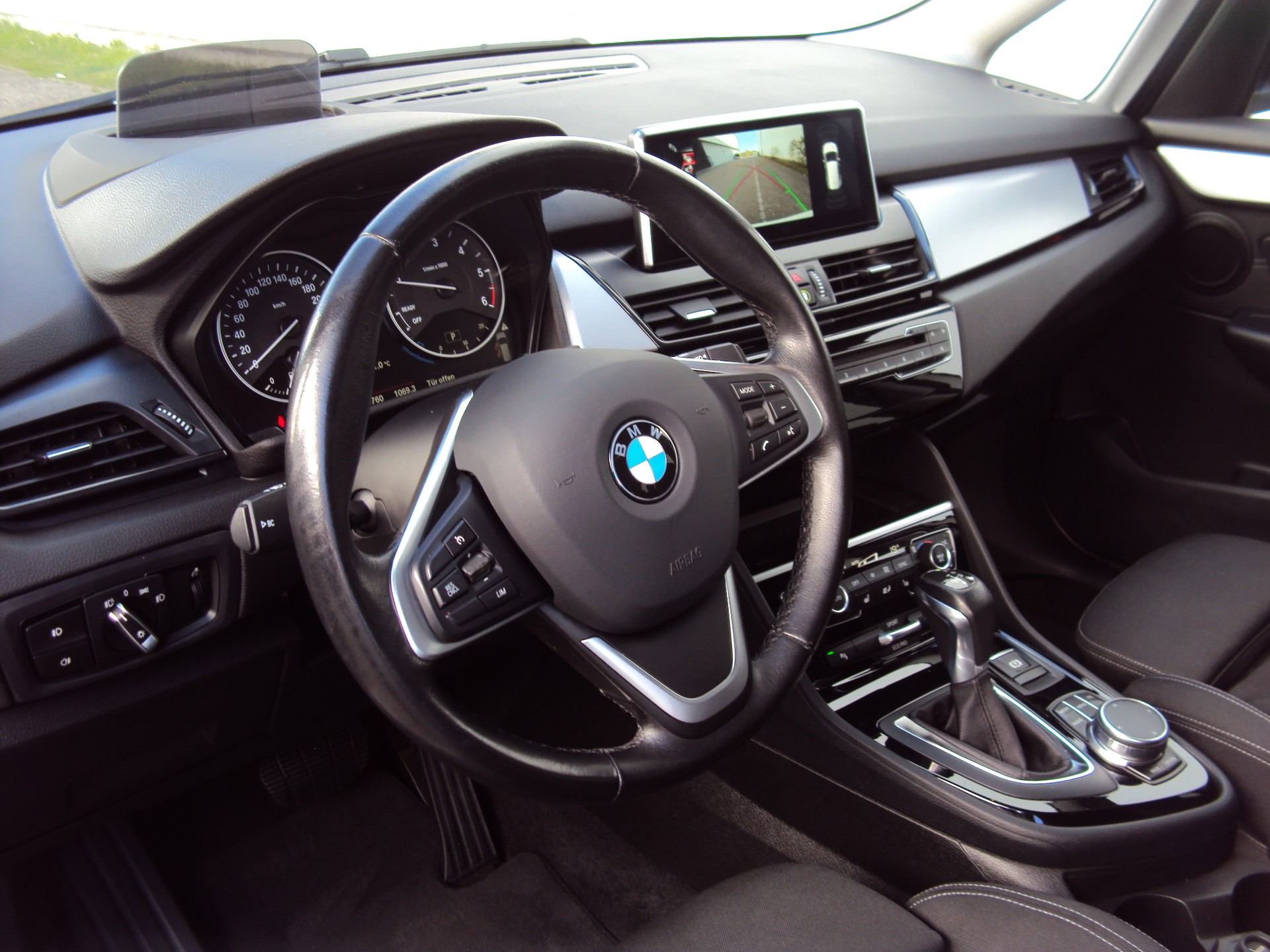 BMW 220d xDrive Gran Tourer Steptronic-image-9