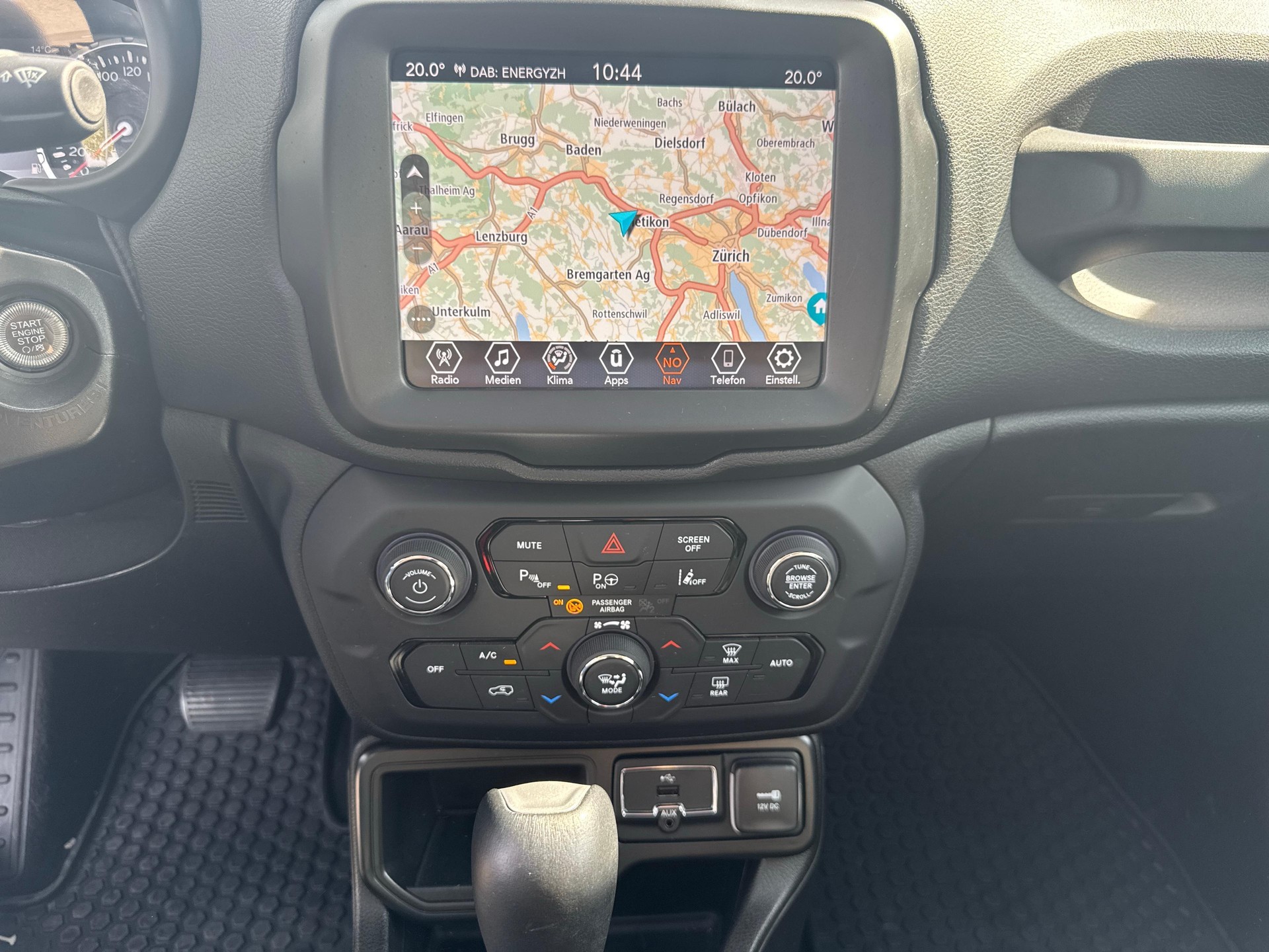 JEEP Renegade 1.5 Turbo S / Jetzt mit attraktivem 1.99% Leasing-image-13