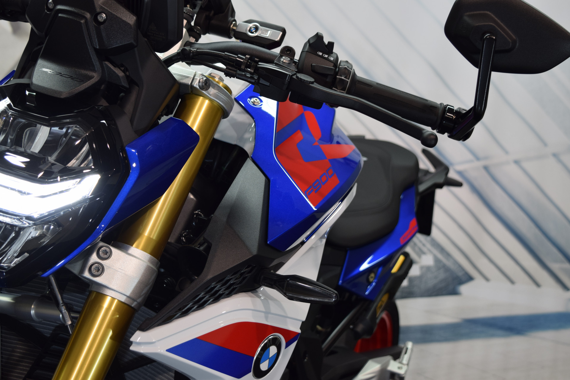 BMW F 900 R Sport Sofort verfügbar-image-2