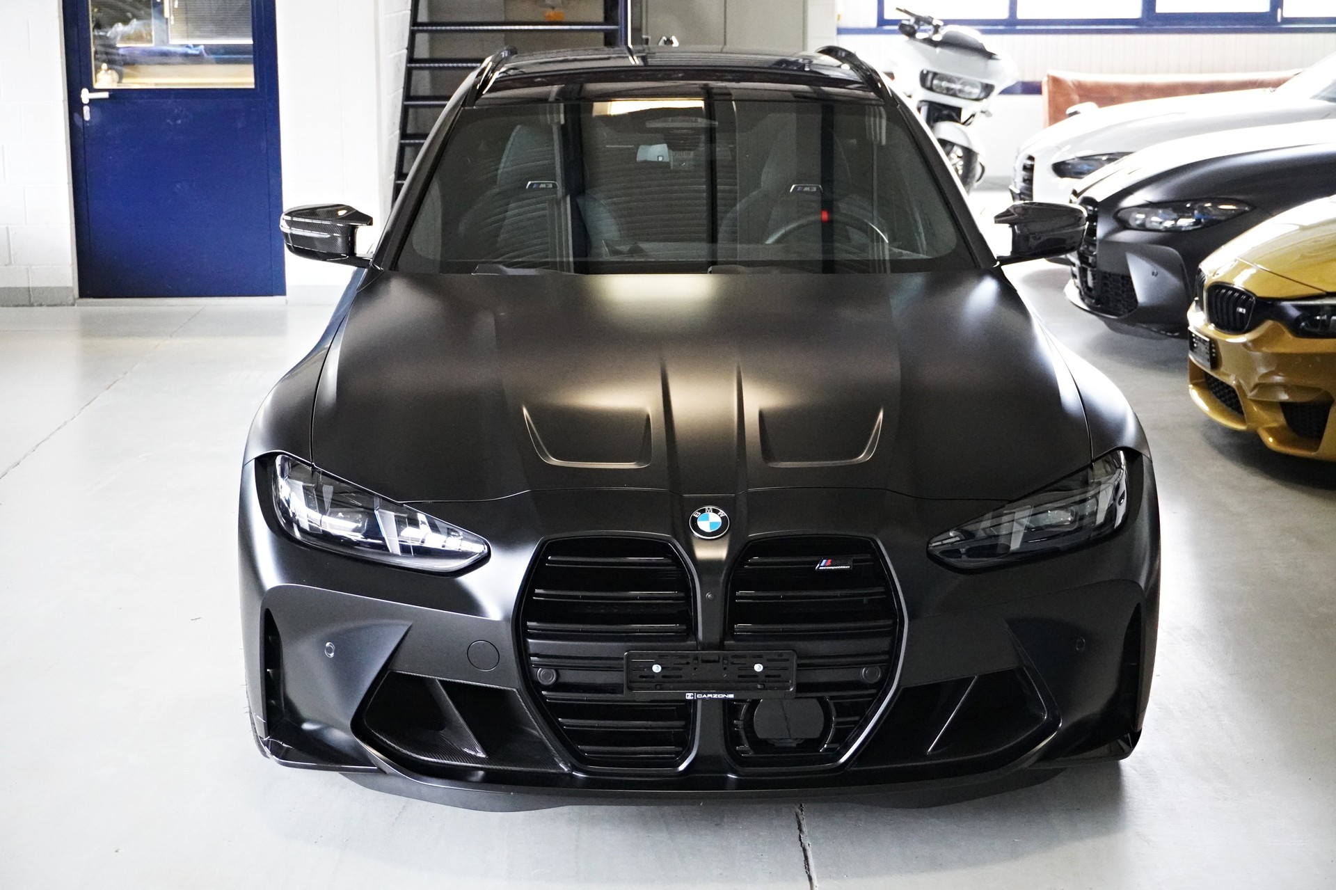 BMW M3 Touring xDrive Competition M // SONDERLACKIERUNG FROZEN BLACK // CARBON PAKET //-image-1