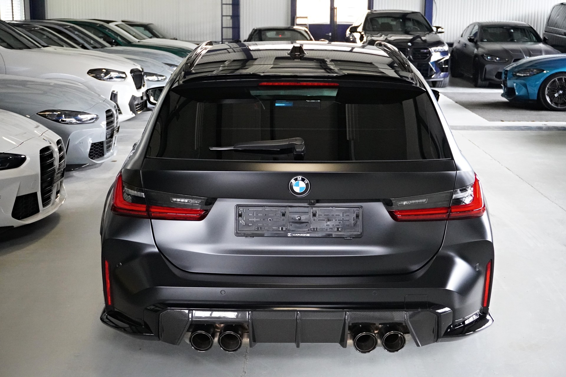 BMW M3 Touring xDrive Competition M // SONDERLACKIERUNG FROZEN BLACK // CARBON PAKET //-image-5