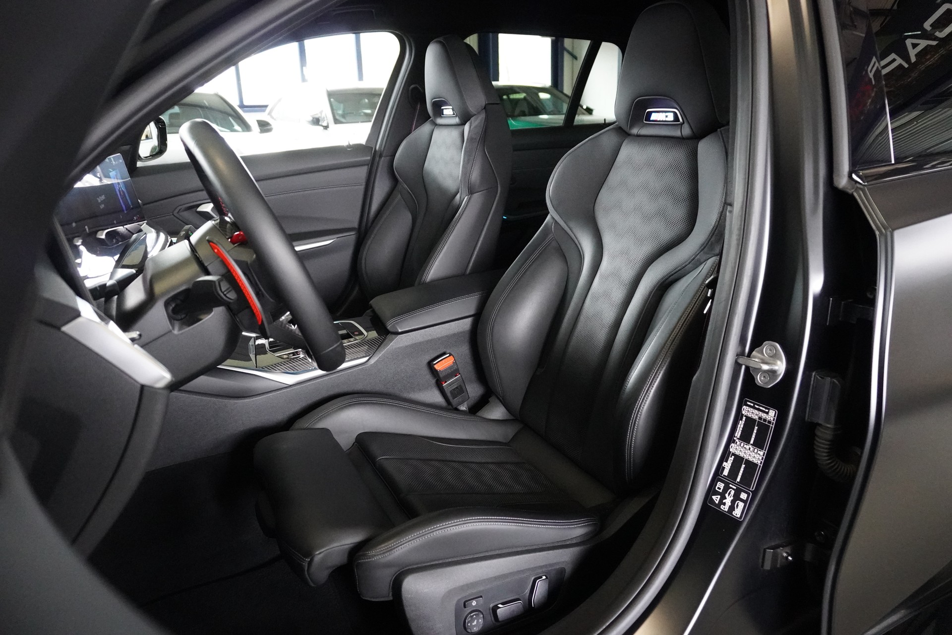BMW M3 Touring xDrive Competition M // SONDERLACKIERUNG FROZEN BLACK // CARBON PAKET //-image-9