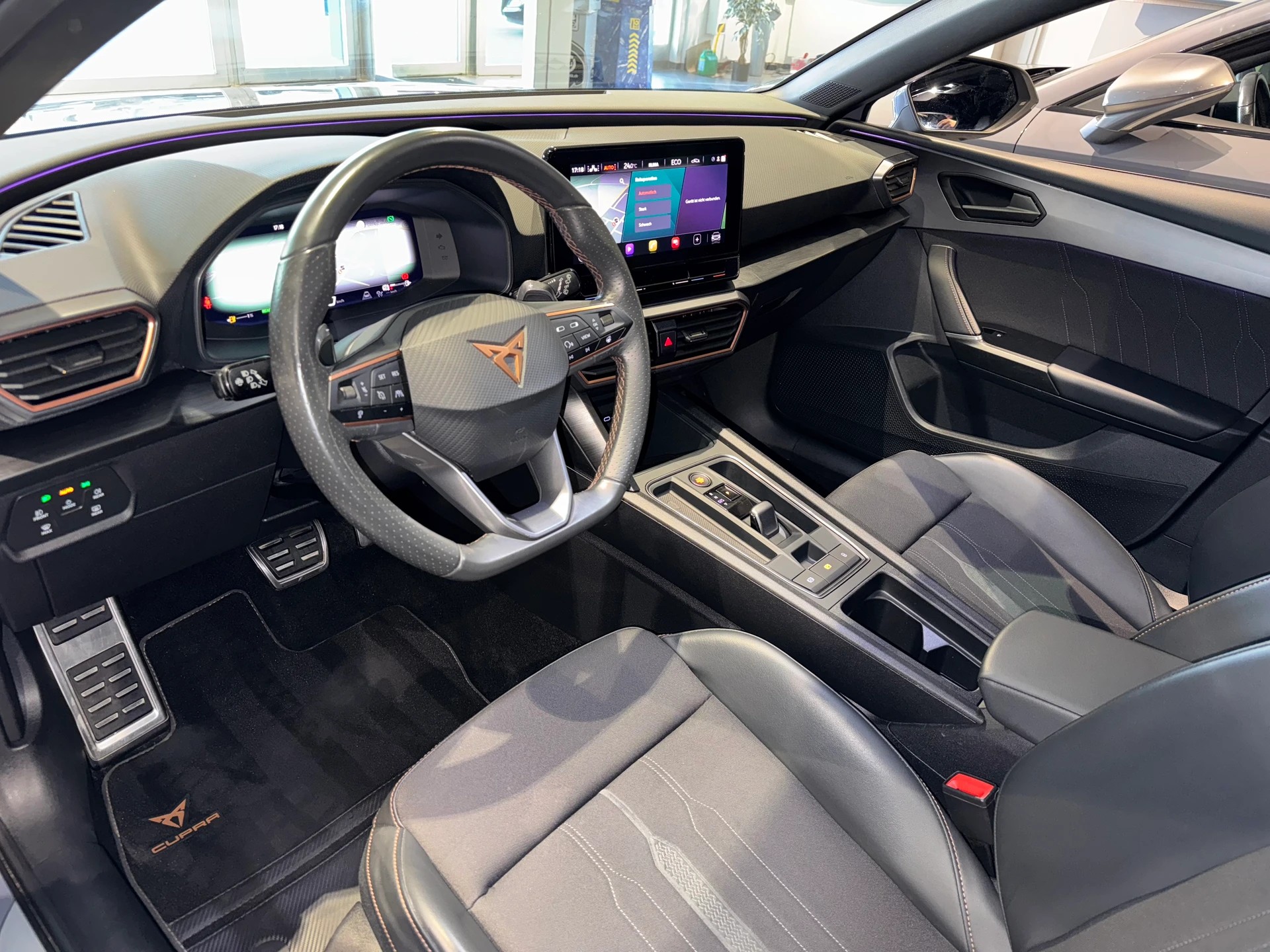 CUPRA LEON ST 1.4 e-HYBRID pHEV DSG-image-8
