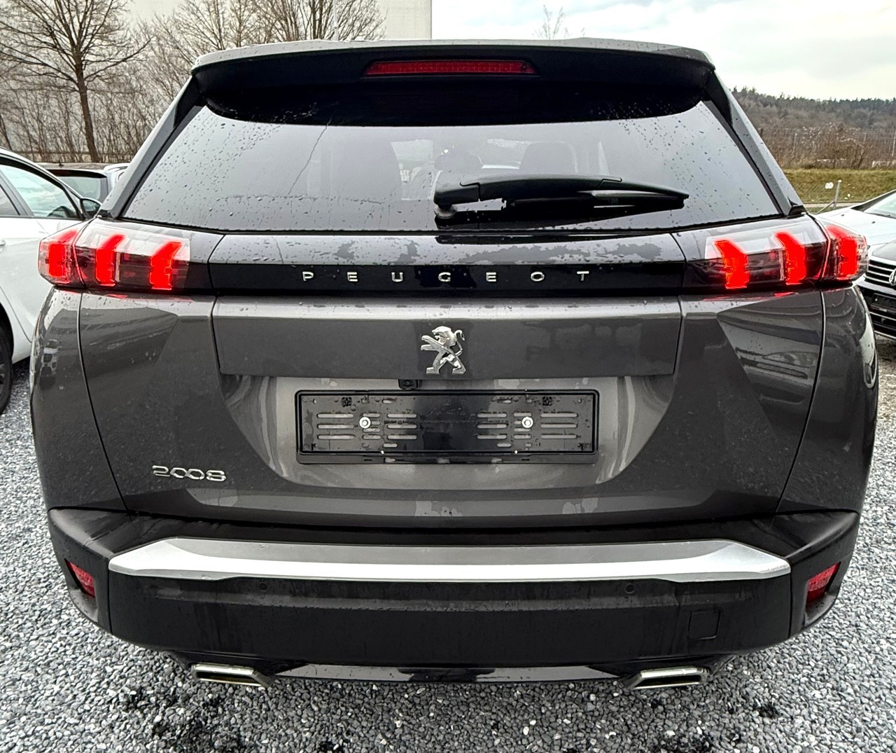 PEUGEOT 2008 1.2 PureTech Active Pack EAT8-image-3