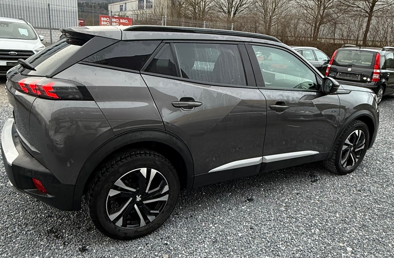 PEUGEOT 2008 1.2 PureTech Active Pack EAT8-image-5