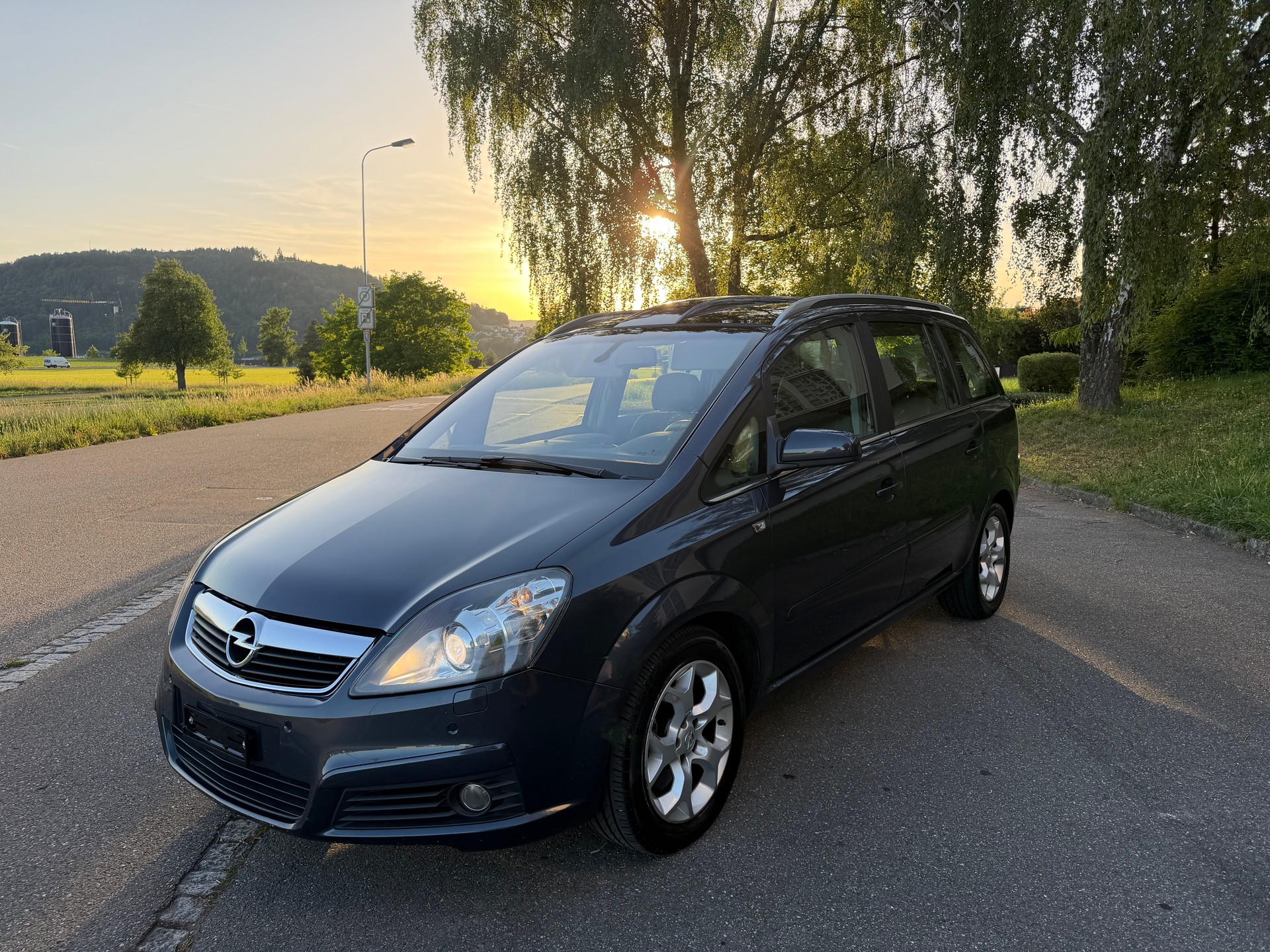OPEL Zafira 1.9 CDTI Cosmo ***FRISCH AB MFK***-showroom-element-1