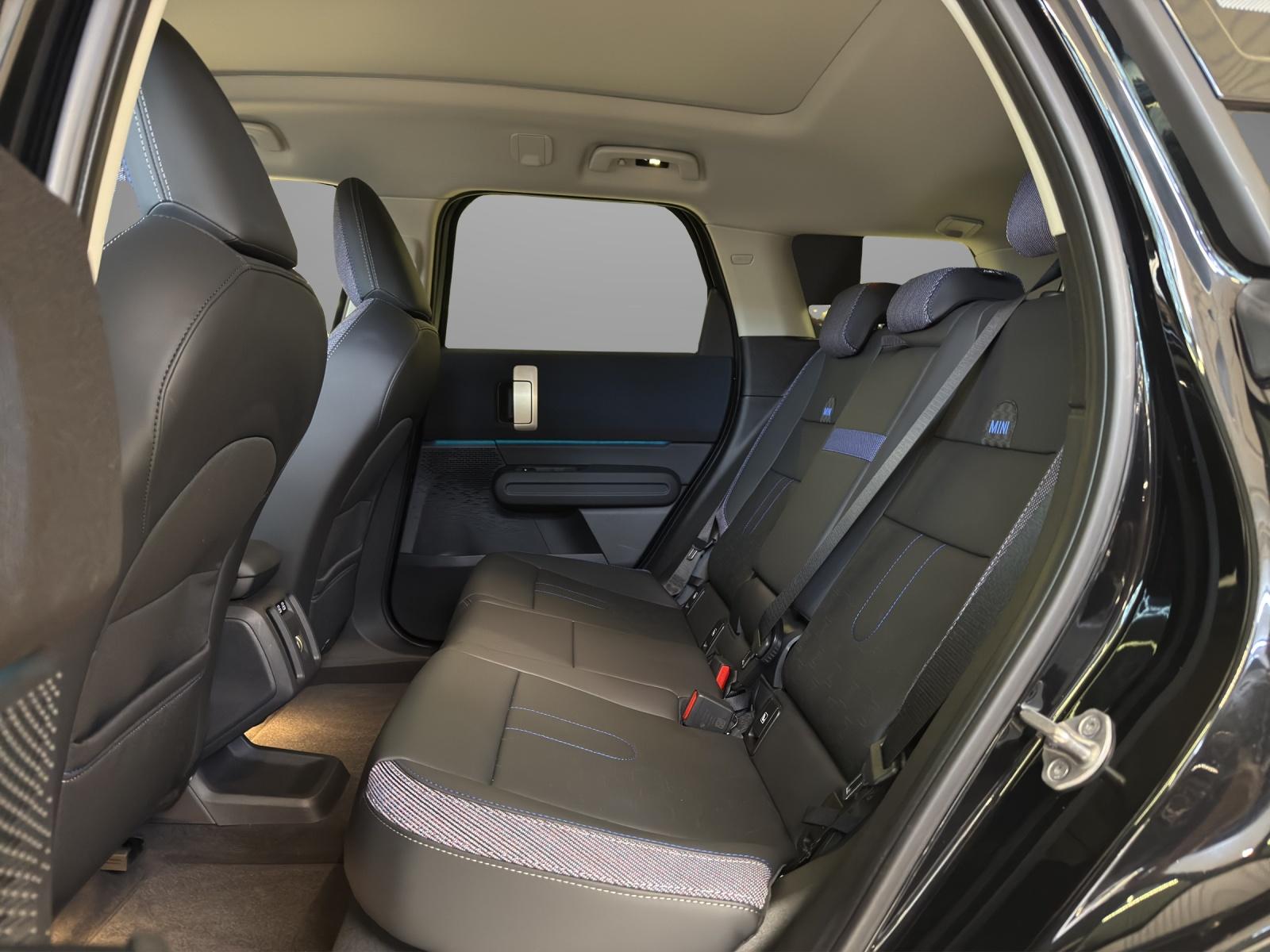 MINI Countryman E-image-17