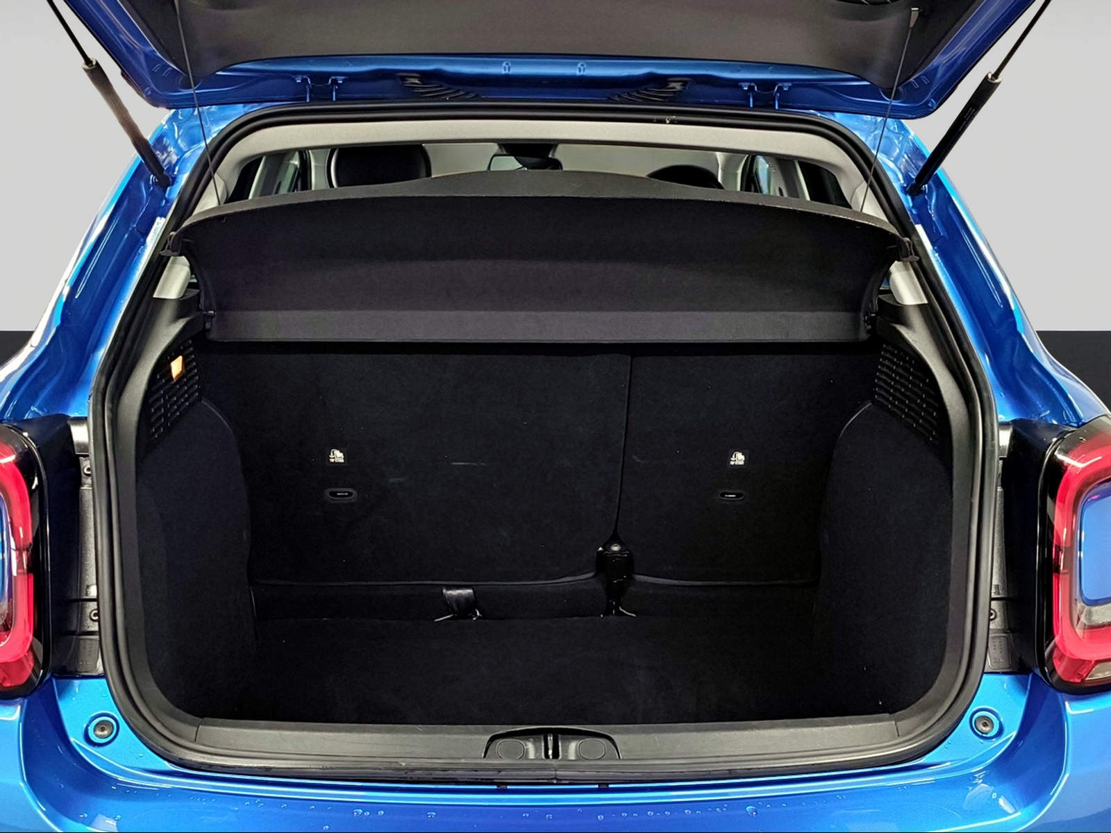 FIAT 500X 1.5 Hybrid Swiss Edition DCT-showroom-element-3