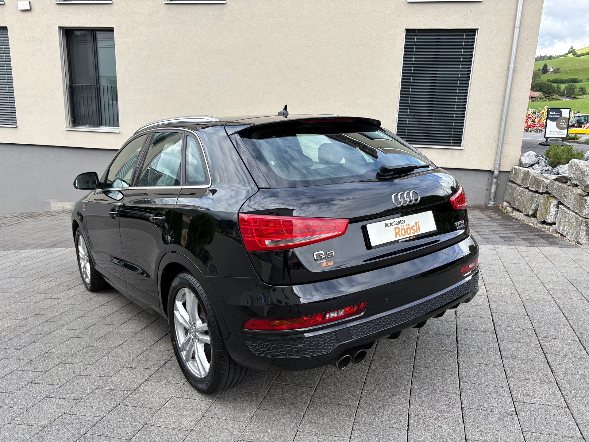AUDI Q3 2.0 TFSI sport quattro S-tronic-image-7