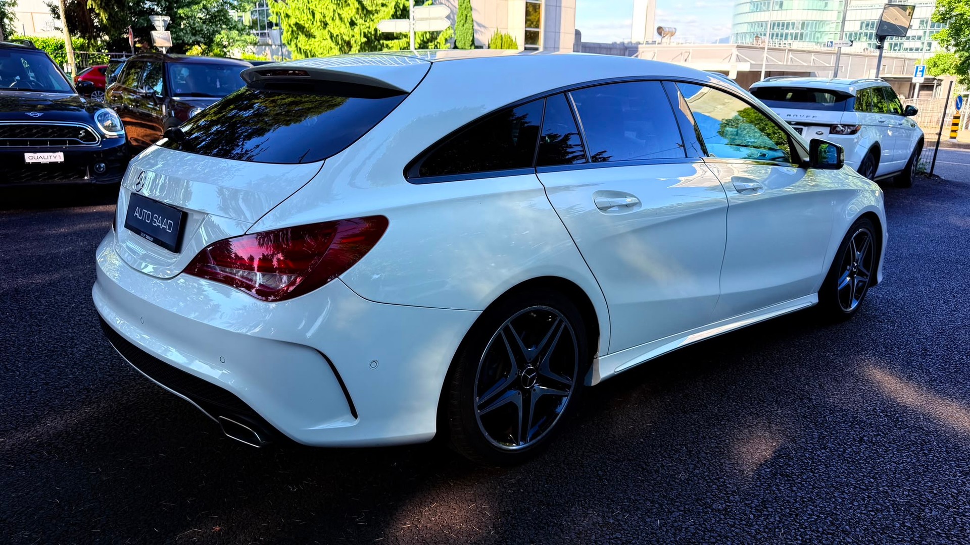 MERCEDES-BENZ CLA Shooting Brake 250 7G-DCT 4Matic-image-4