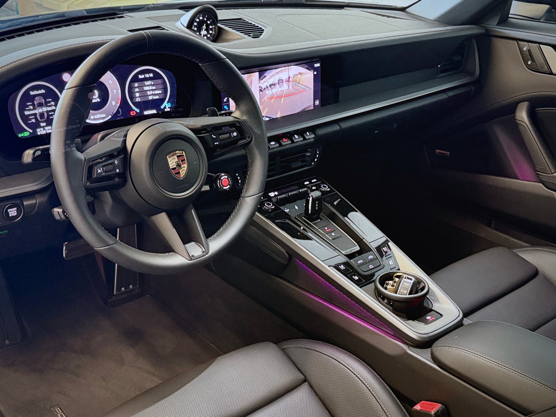 PORSCHE 911 Carrera Cabriolet PDK | CH-FZG | PORSCHE GARANTIE | SPORTAUSPUFF | SPORT CHRONO | SITZBELÜFTUNG | 360° KAMERA-image-8