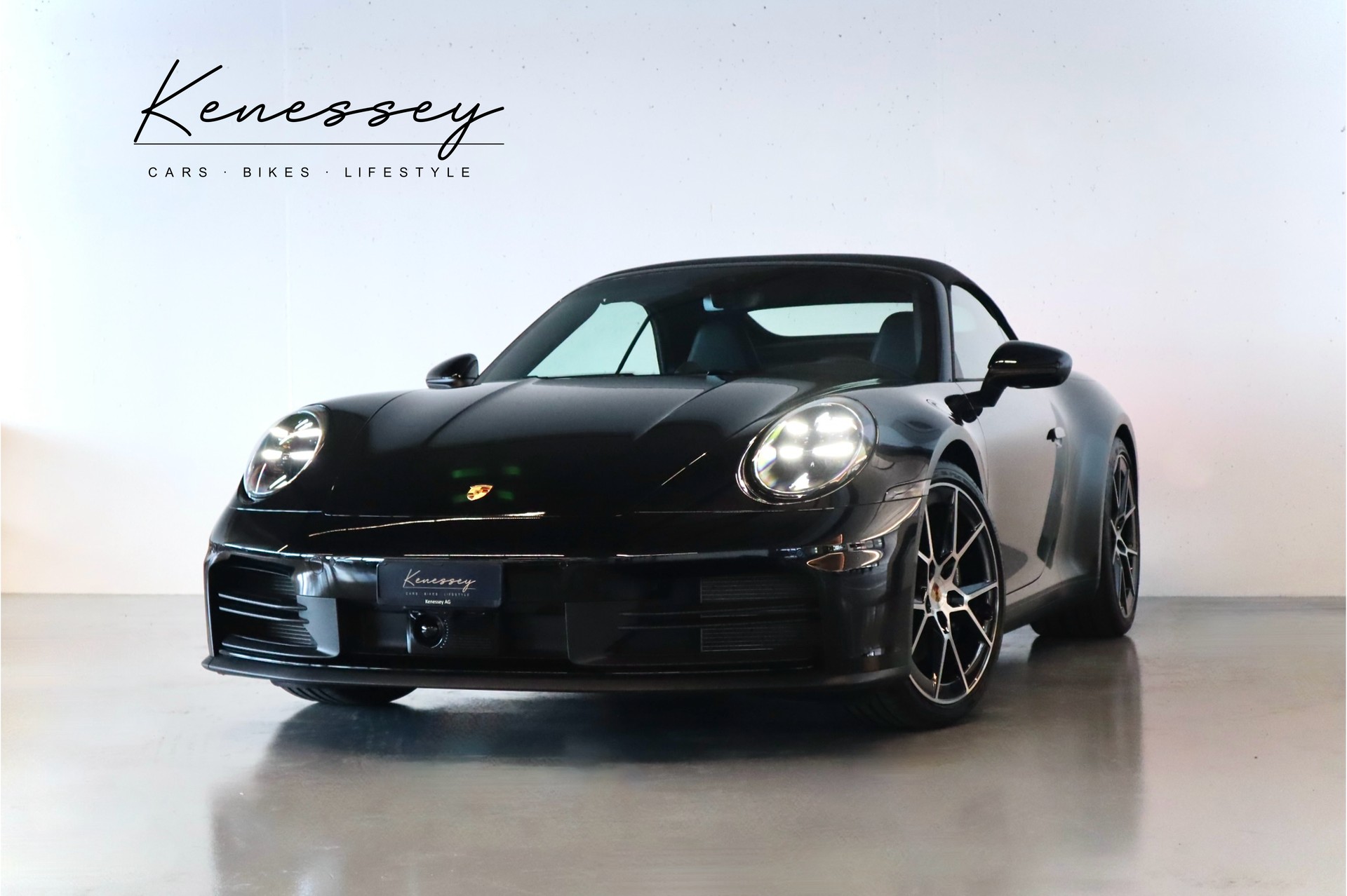 PORSCHE 911 Carrera Cabriolet PDK | CH-FZG | PORSCHE GARANTIE | SPORTAUSPUFF | SPORT CHRONO | SITZBELÜFTUNG | 360° KAMERA