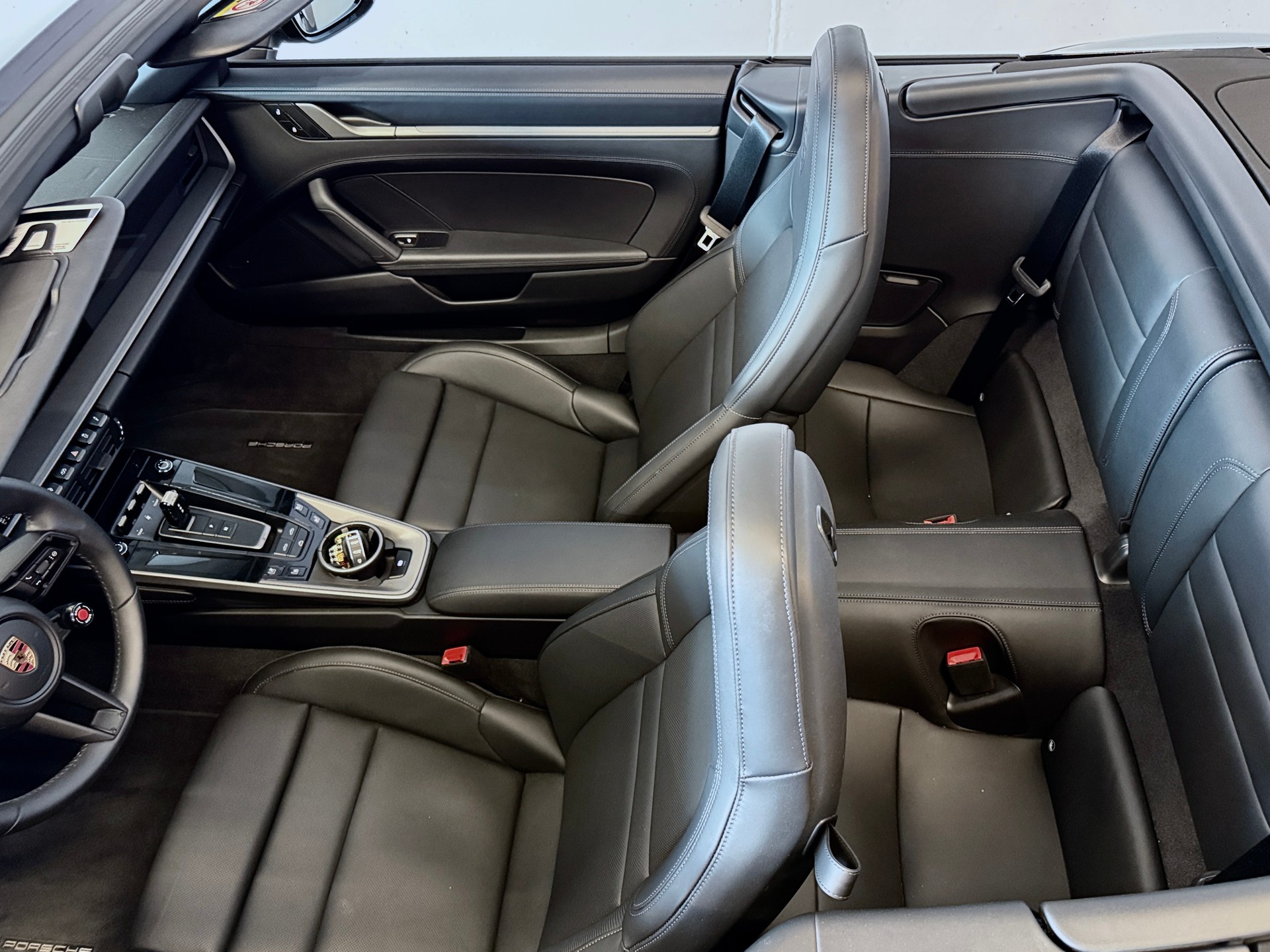 PORSCHE 911 Carrera Cabriolet PDK | CH-FZG | PORSCHE GARANTIE | SPORTAUSPUFF | SPORT CHRONO | SITZBELÜFTUNG | 360° KAMERA-image-14