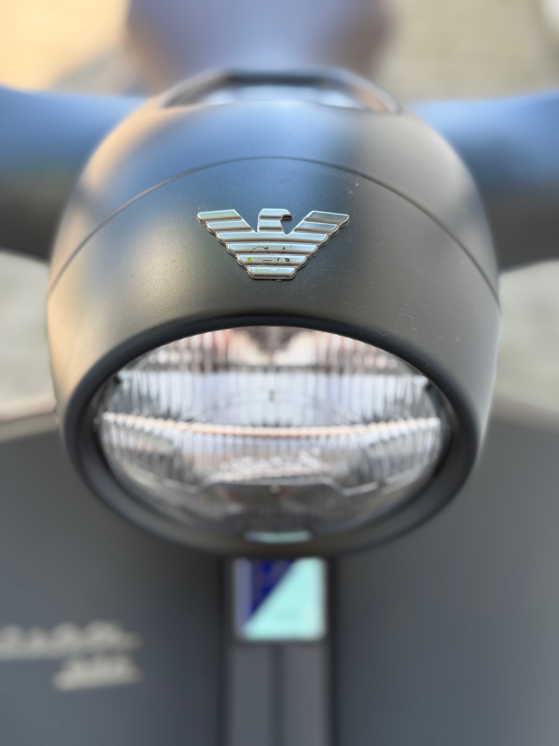 PIAGGIO Vespa 946 125 i.e. Emporio Armani ABS-image-10