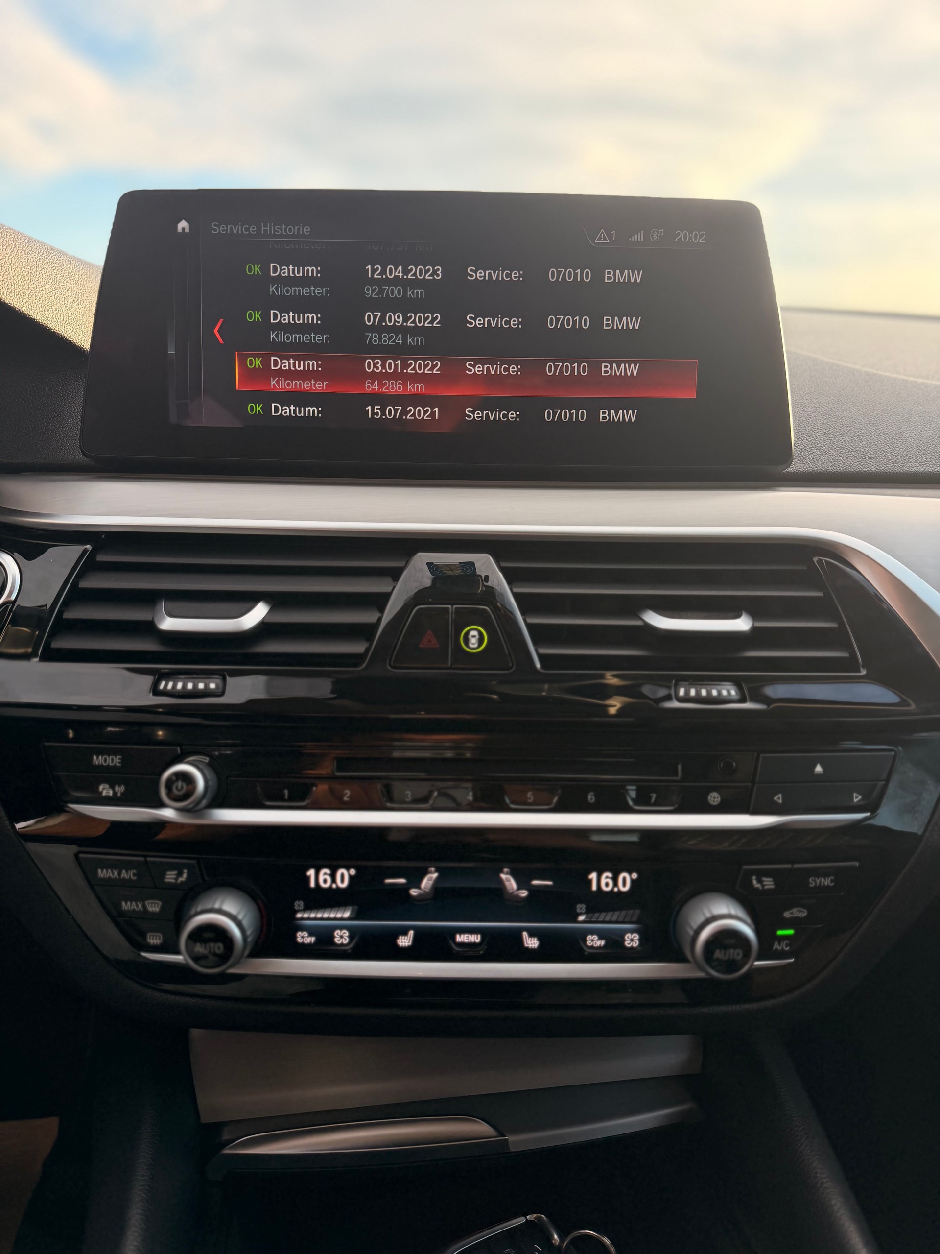 BMW 520d xDrive Touring Sport Line Steptronic-image-25