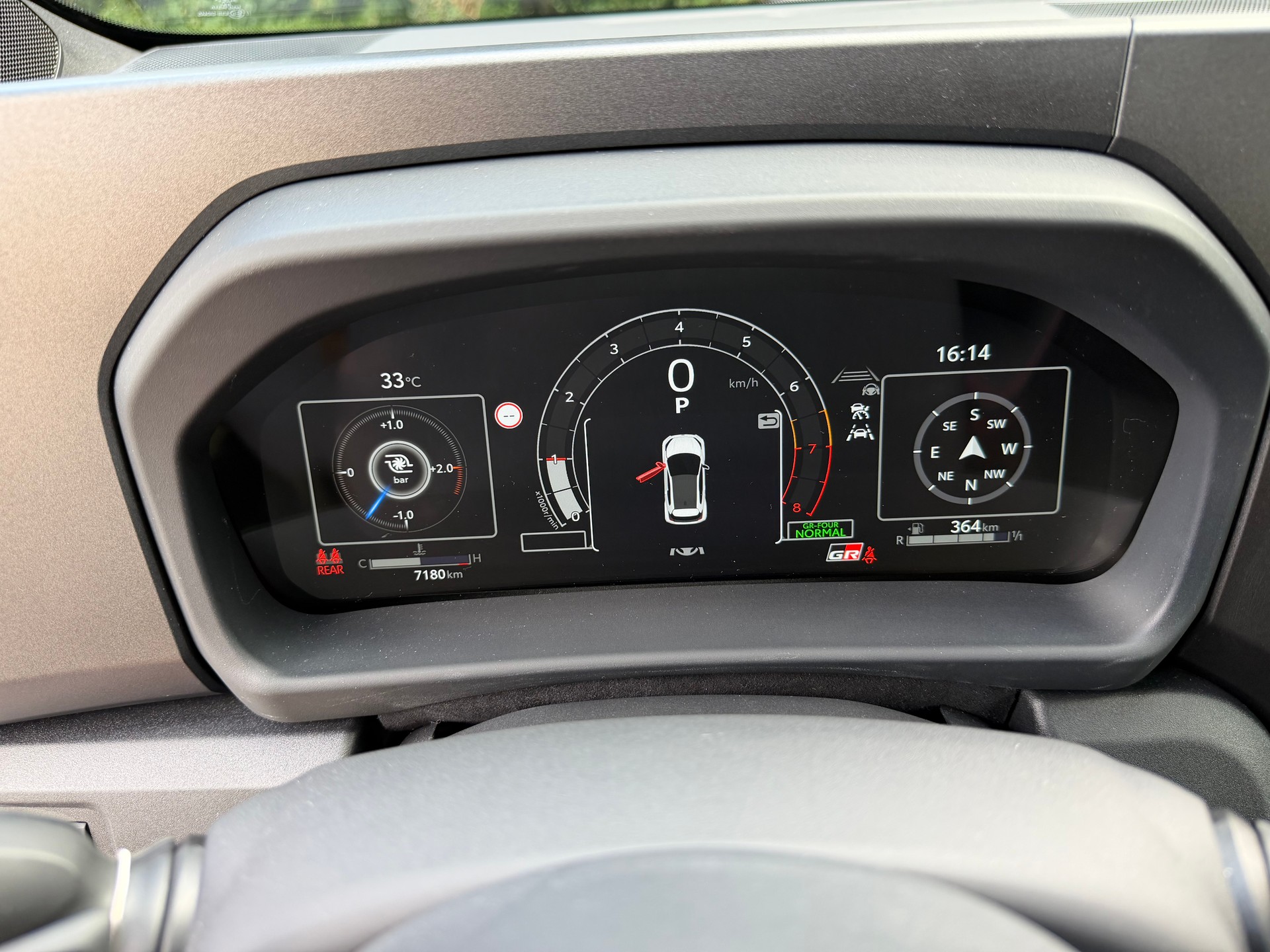 TOYOTA Yaris 1.6 GR Sport A-image-11