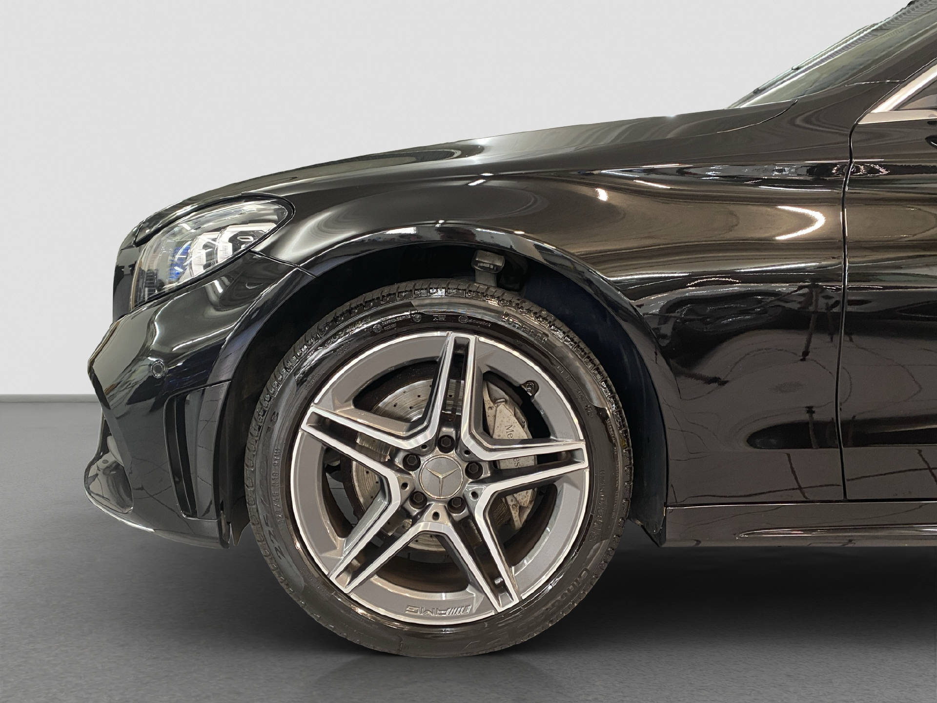 MERCEDES-BENZ C 220 d Swiss Star Kombi AMG Line-image-5