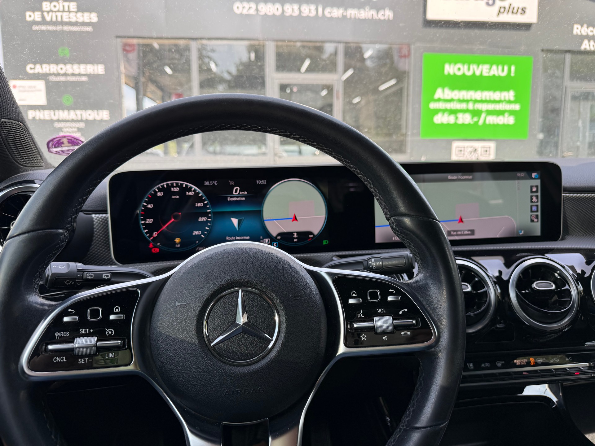 MERCEDES-BENZ A 200 Progressive 7G-DCT-image-10