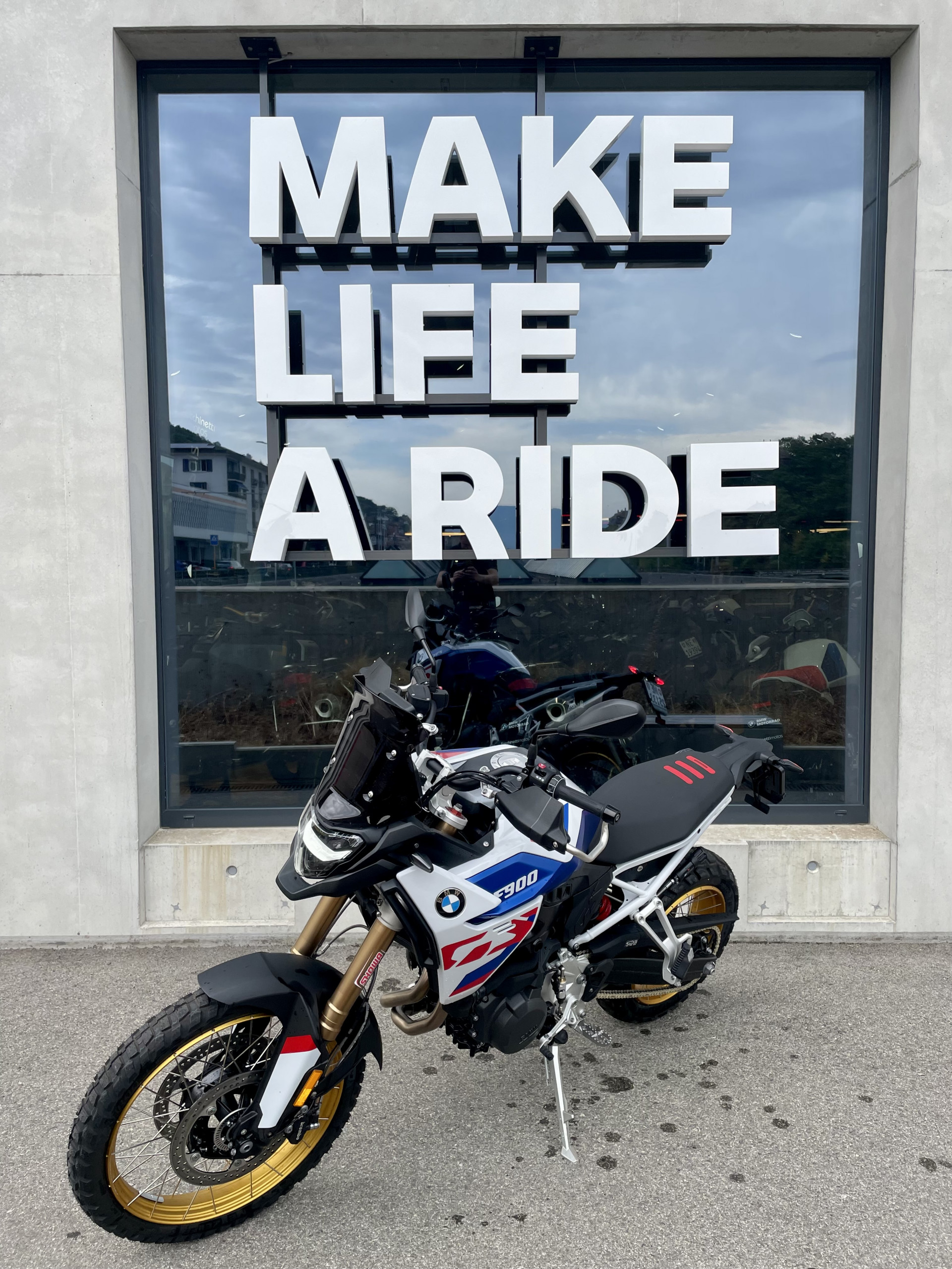 BMW F 900 GS Trophy-image-3