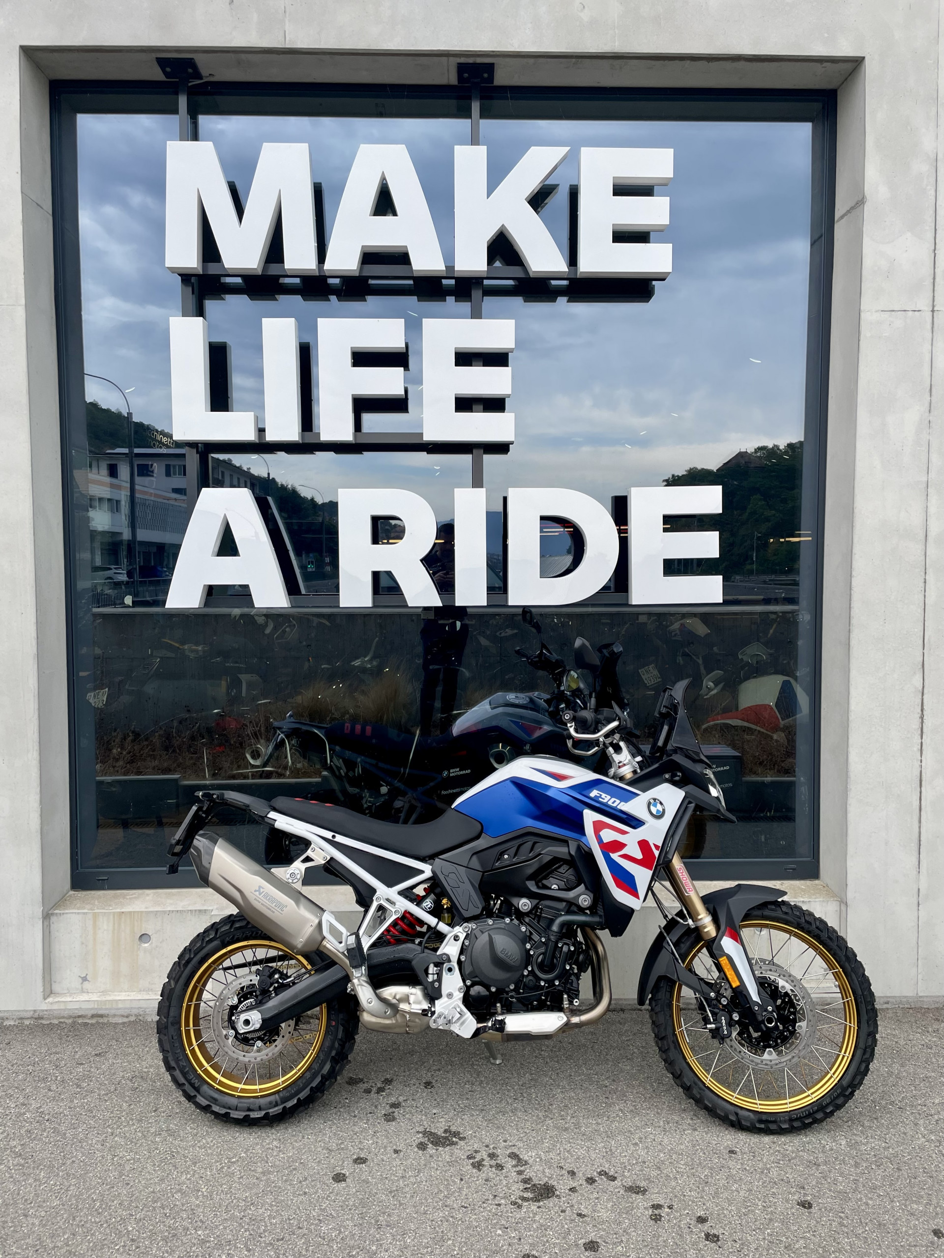 BMW F 900 GS Trophy-image-1