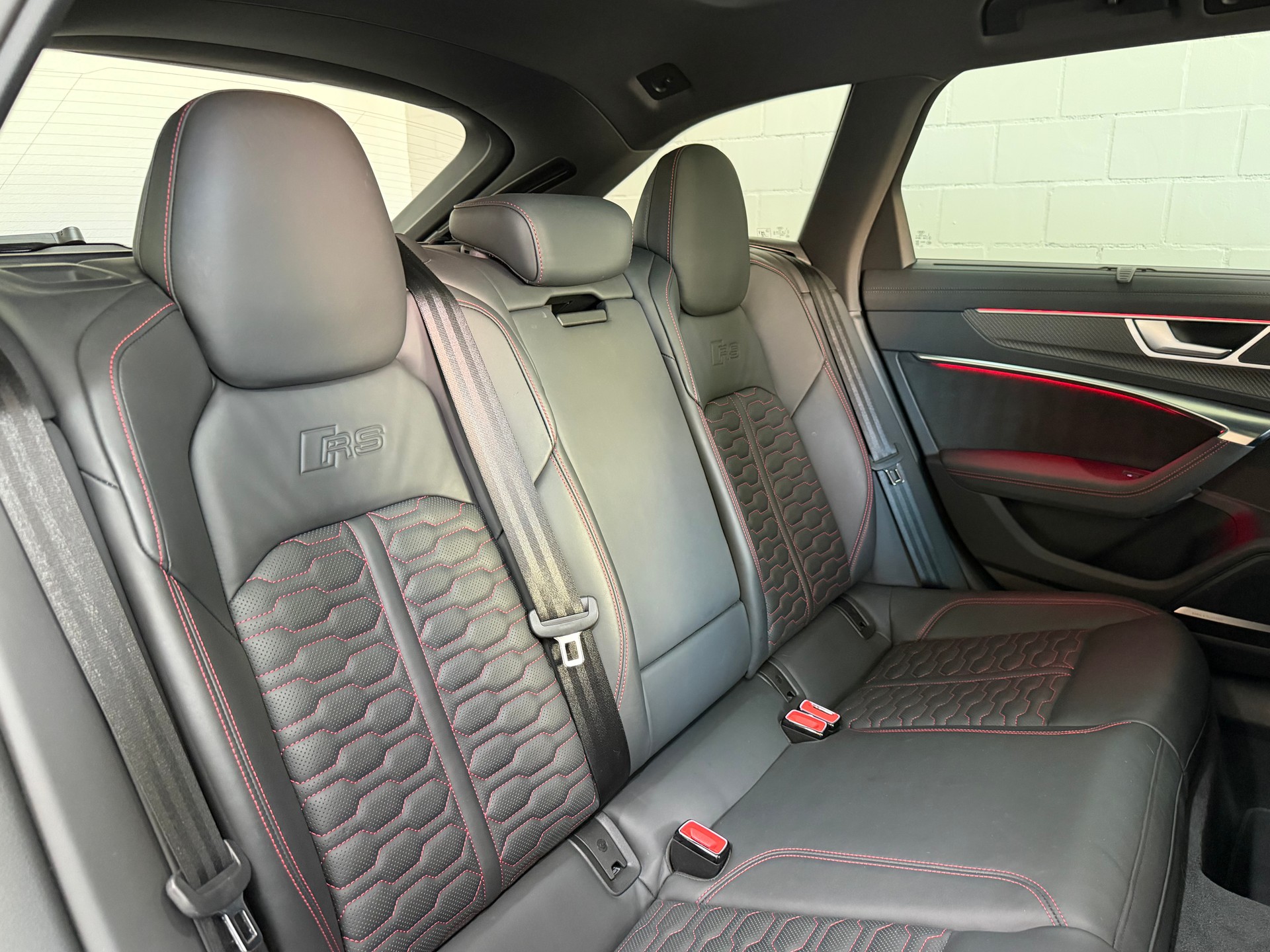 AUDI AUDI RS6 Avant 4.0 TFSI V8 quattro * Sebringschwarz * B&O * 360• * Pano *Standheizung *-image-11