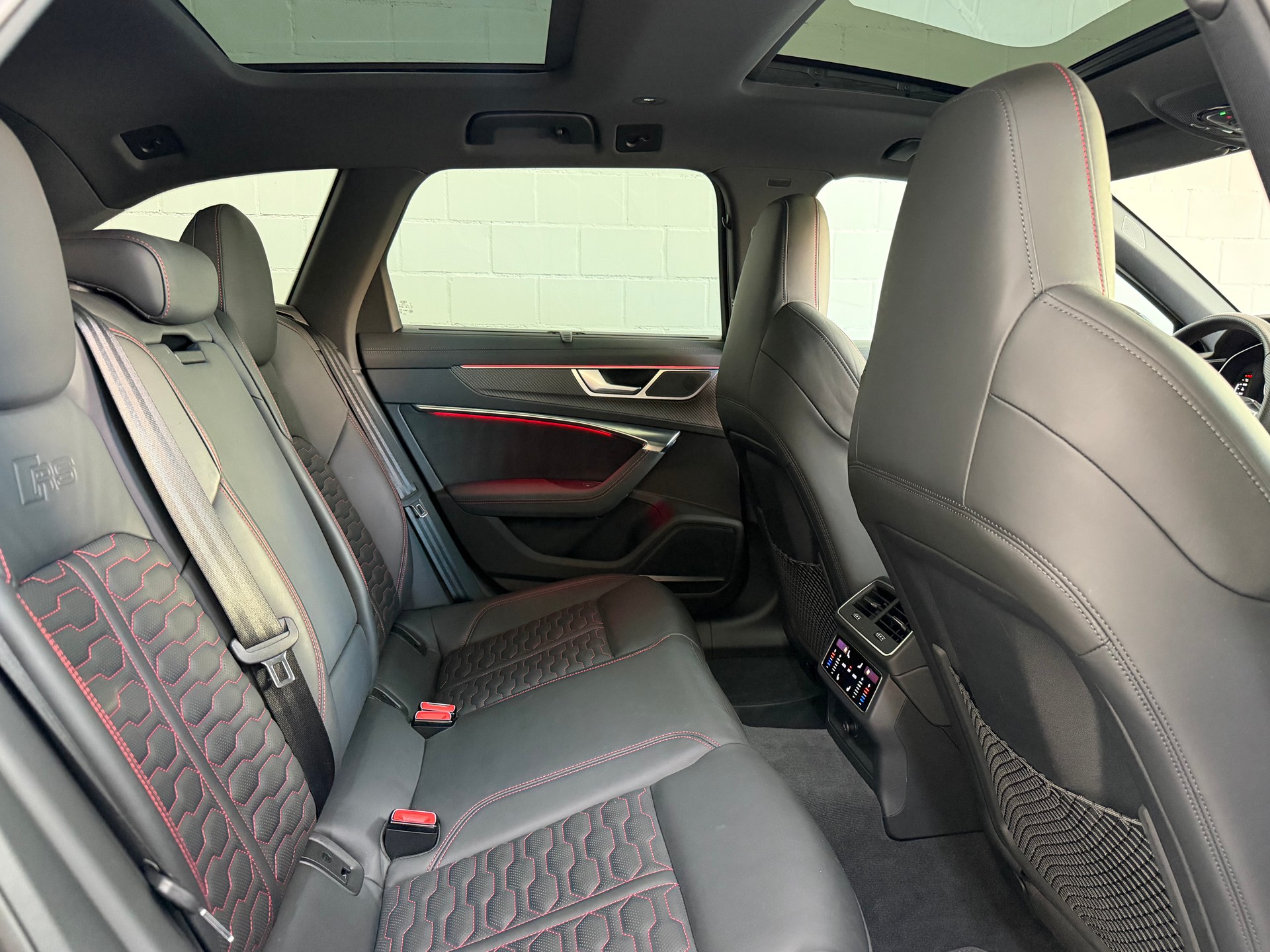 AUDI AUDI RS6 Avant 4.0 TFSI V8 quattro * Sebringschwarz * B&O * 360• * Pano *Standheizung *-image-10