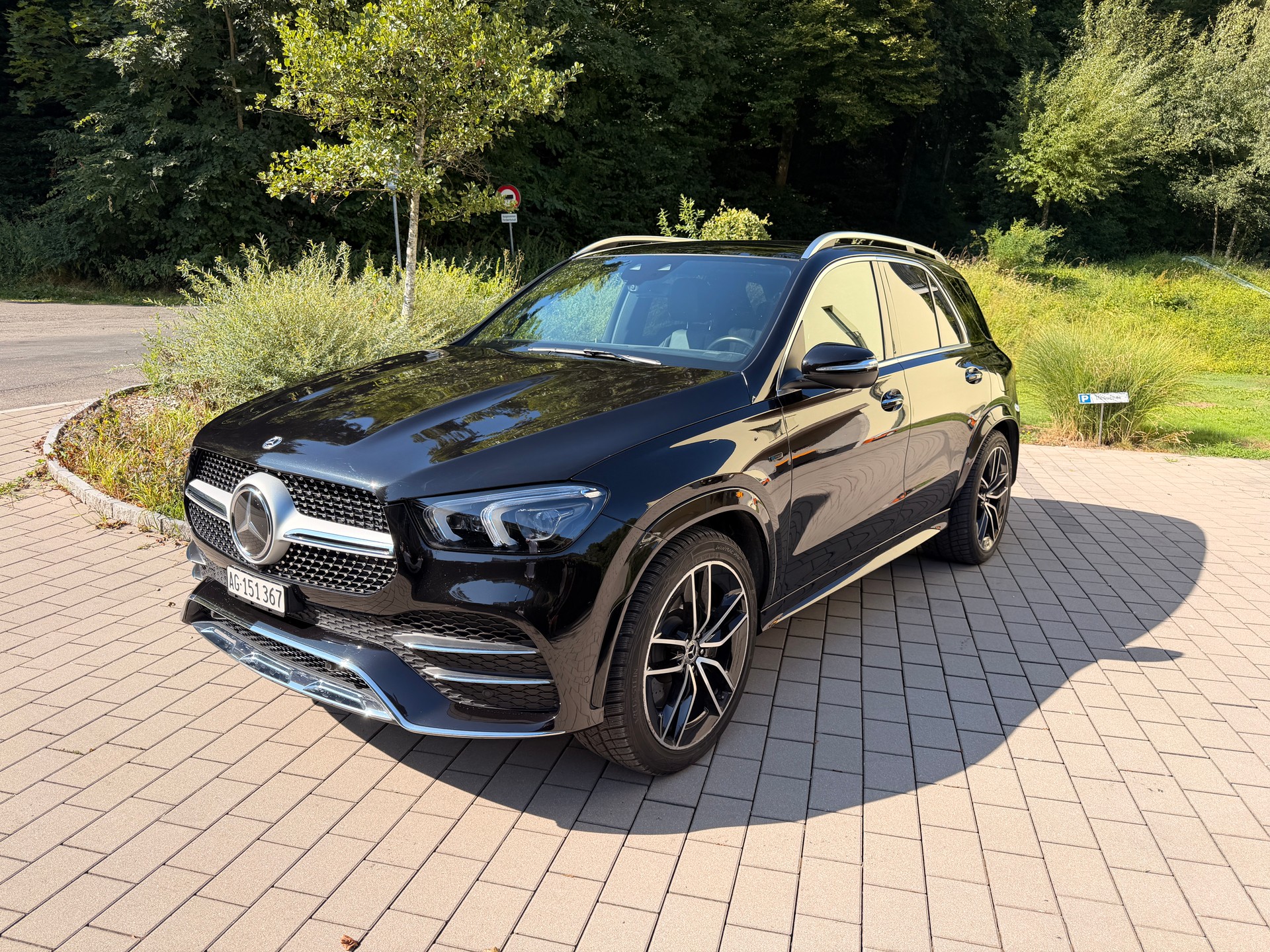 MERCEDES-BENZ GLE 350 e 4Matic AMG Line 9G-Tronic-showroom-element-1