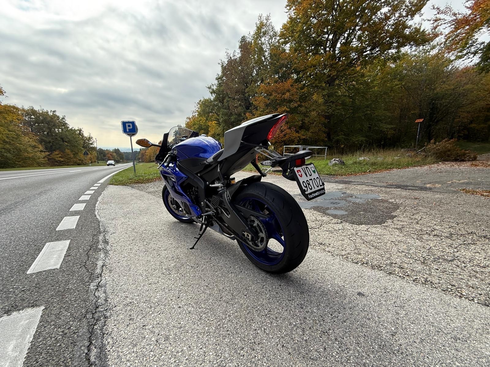 YAMAHA YZF-R6-image-8