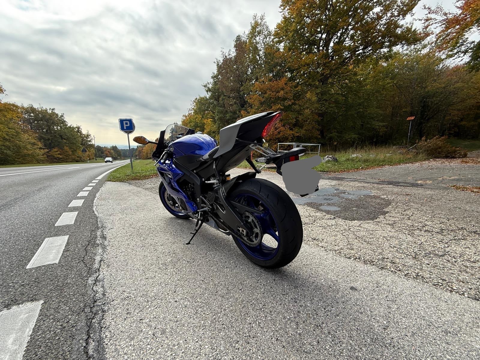 YAMAHA YZF-R6-image-1