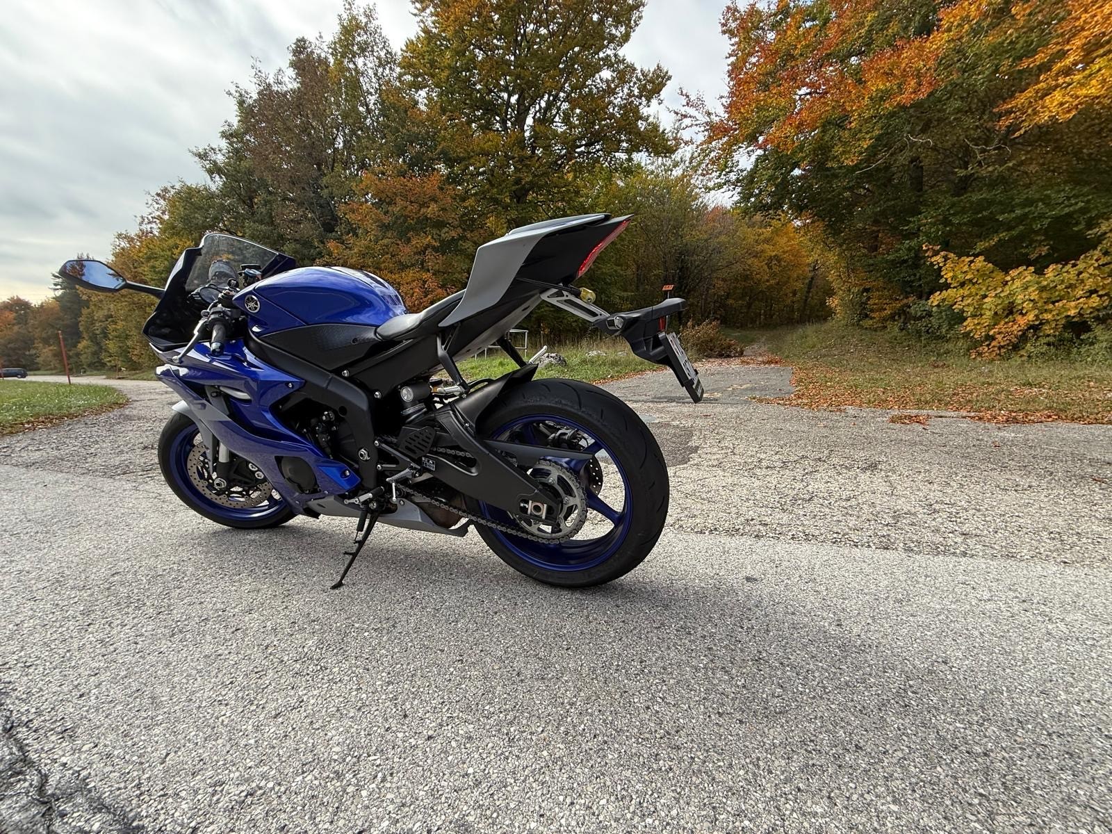 YAMAHA YZF-R6-image-7