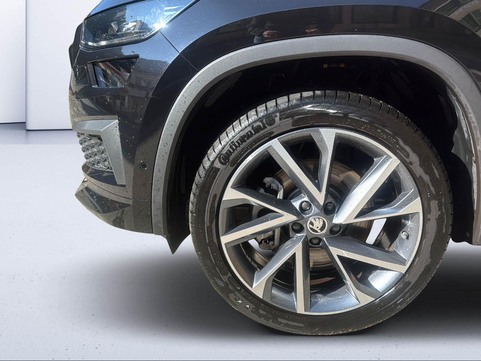 SKODA Kodiaq 2.0 TSI 4x4 SportLine-image-14