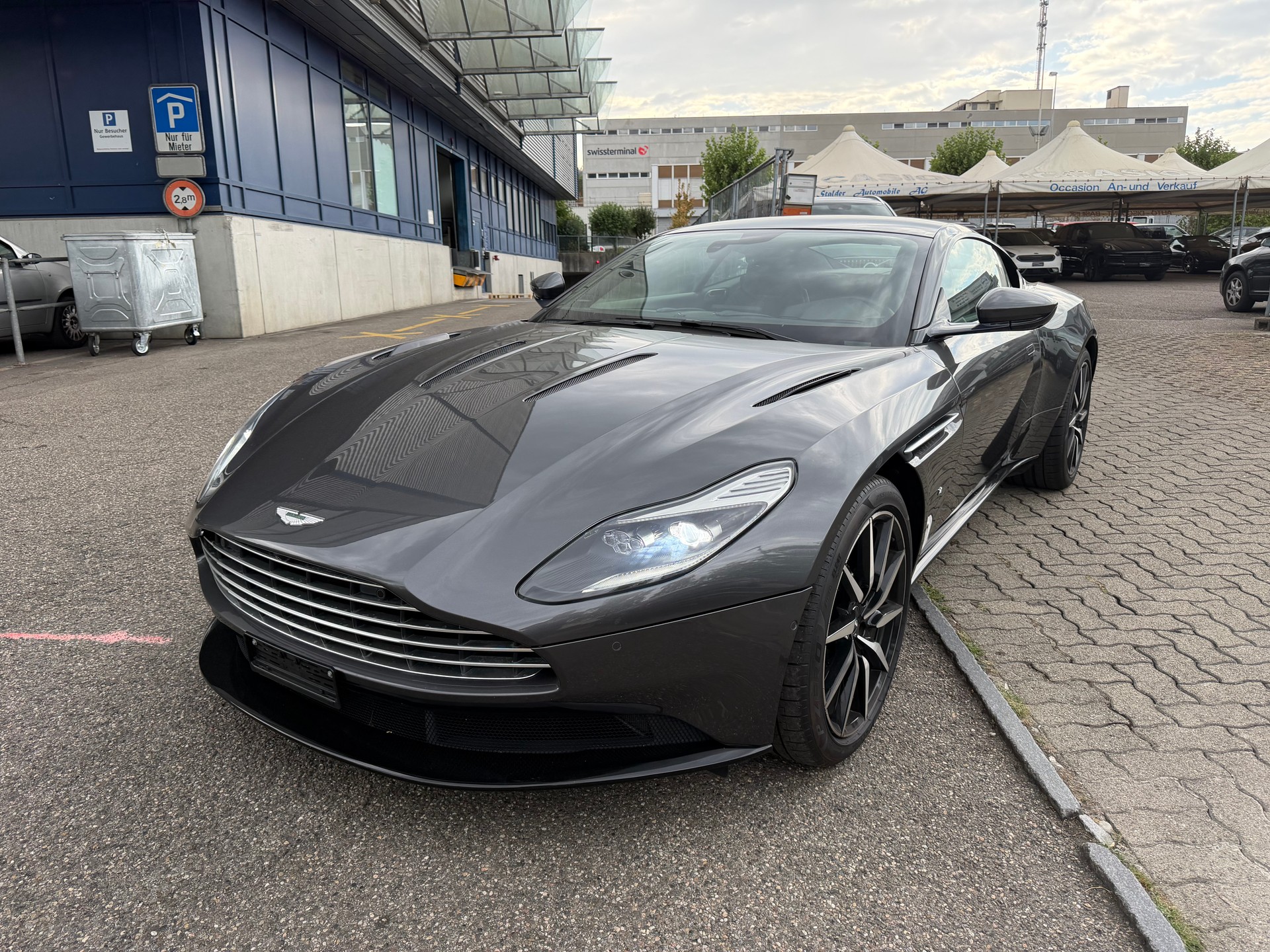 ASTON MARTIN DB11 V12 Touchtronic 3