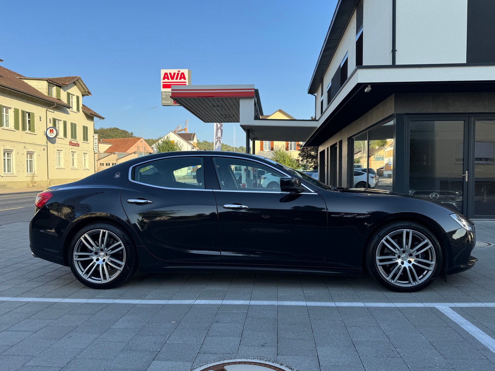 MASERATI Ghibli S Q4 3.0 V6 Swiss Mountain Ed. Automatica-image-5