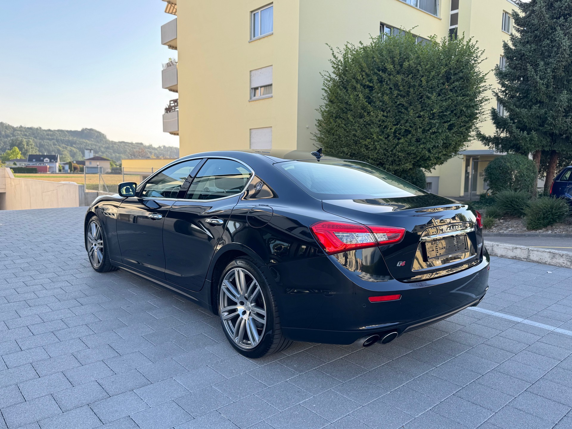 MASERATI Ghibli S Q4 3.0 V6 Swiss Mountain Ed. Automatica-showroom-element-2