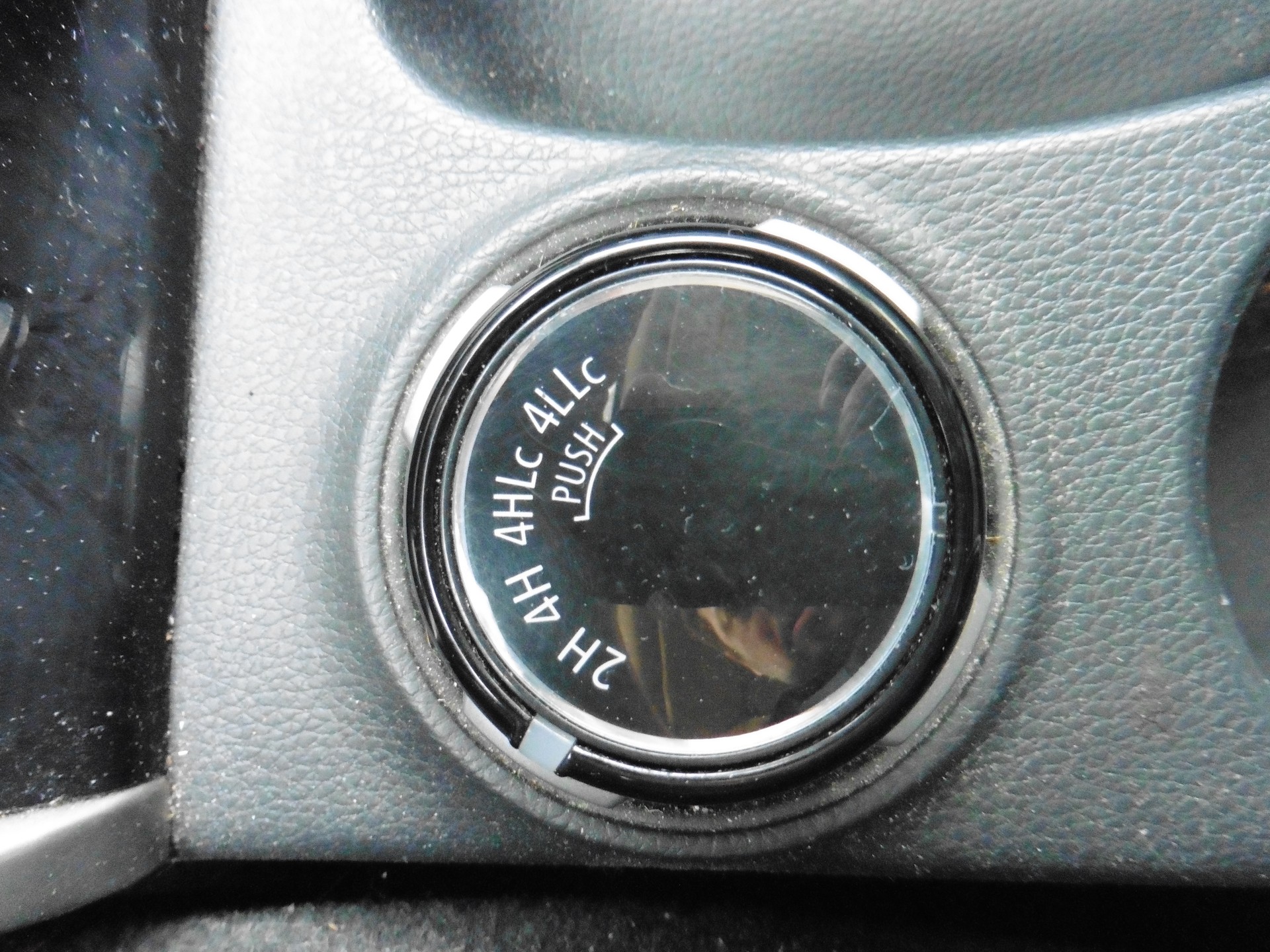 FIAT Fullback LX 2.4 MJ DC Swiss 4WD A-image-16