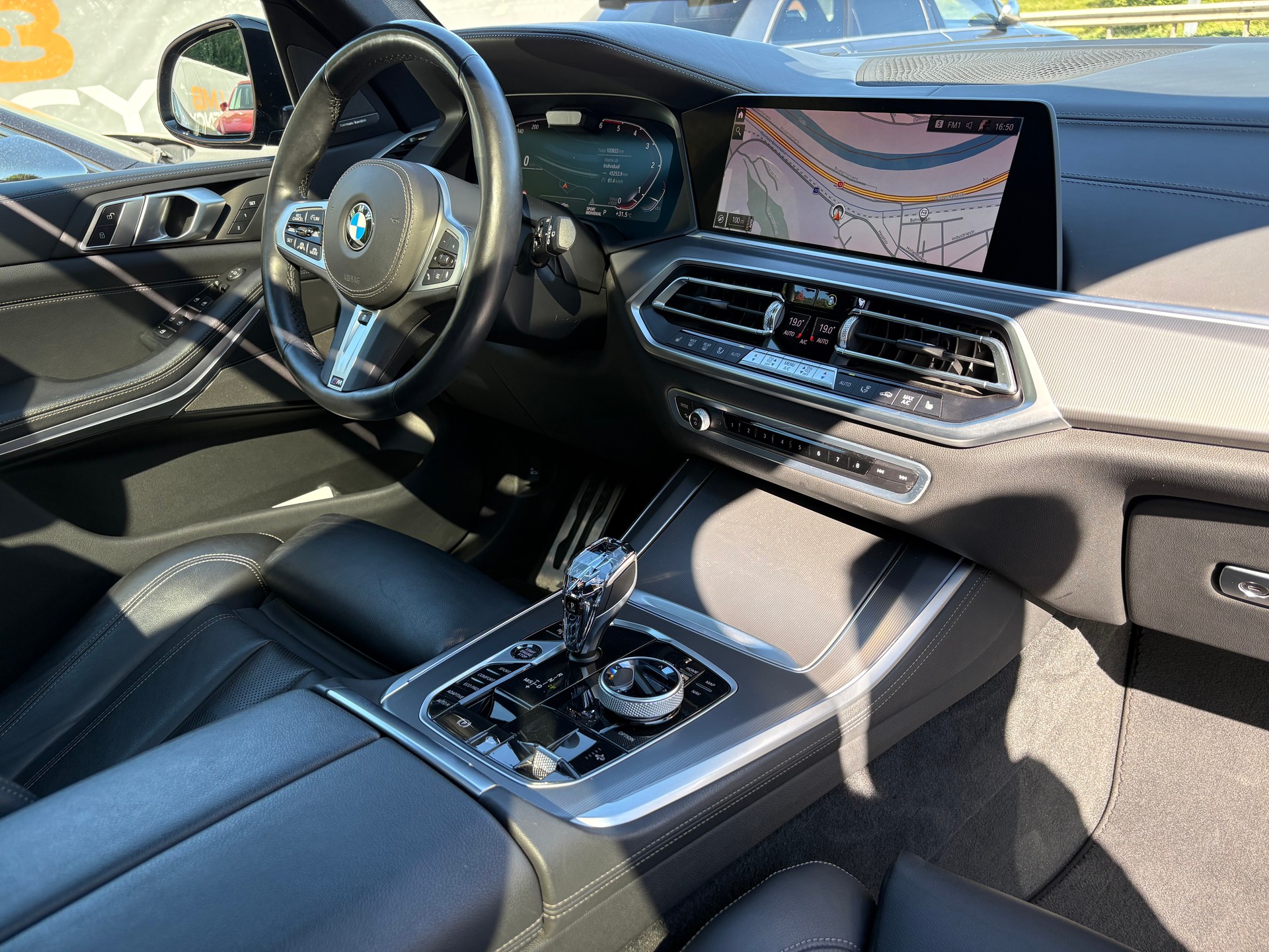 BMW X5 xDrive 48V 40d M Sport Steptronic-image-10