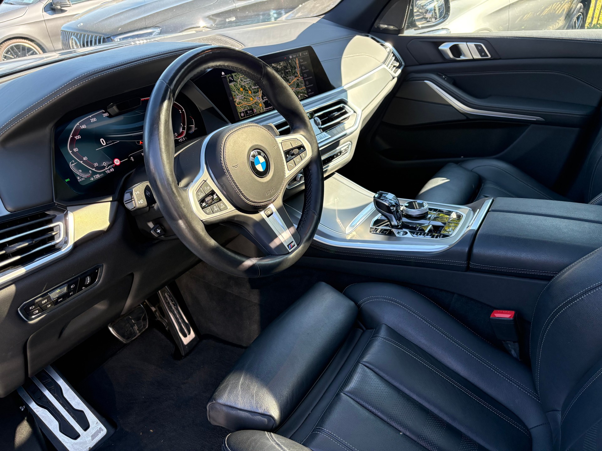 BMW X5 xDrive 48V 40d M Sport Steptronic-image-9