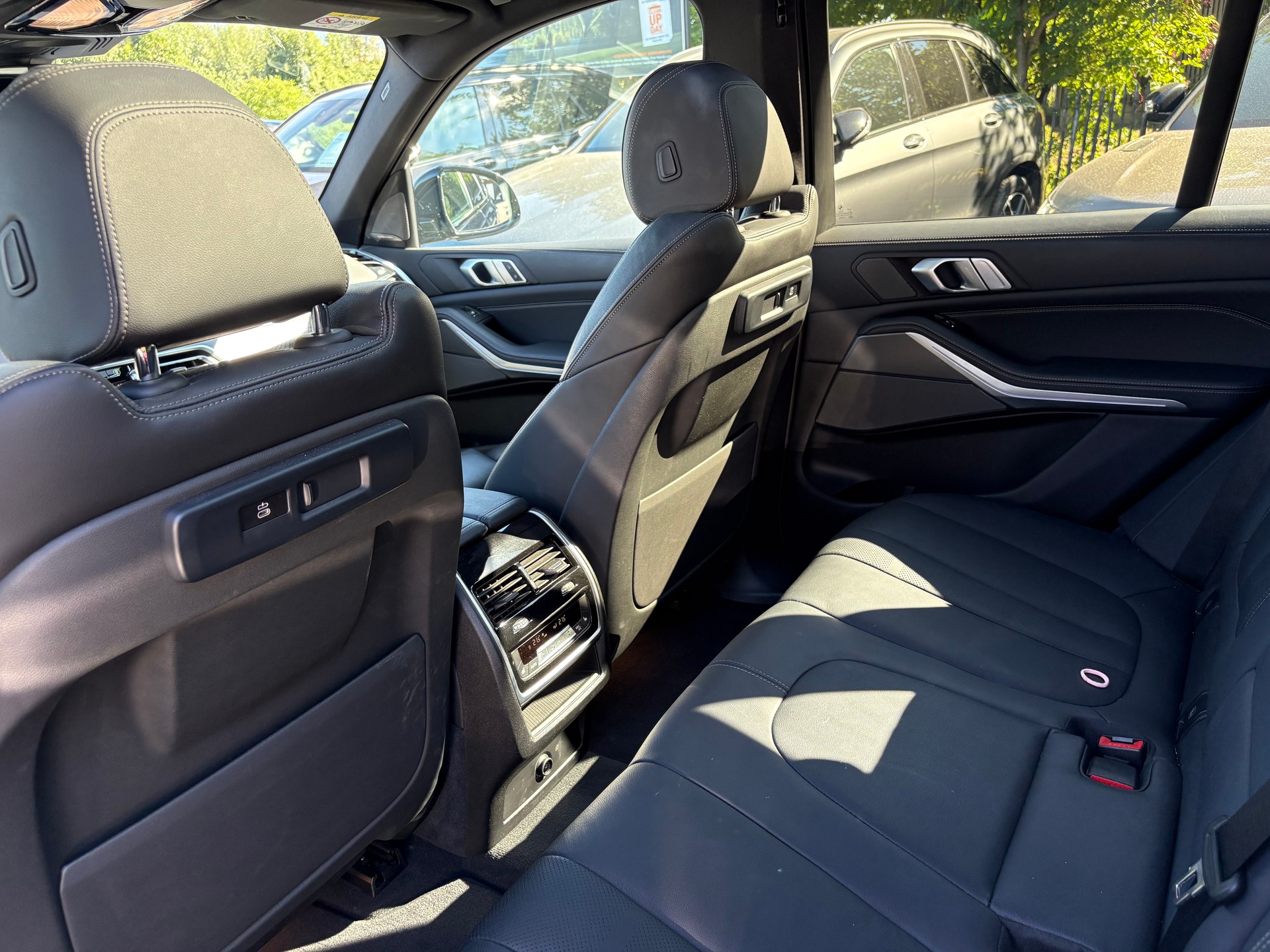 BMW X5 xDrive 48V 40d M Sport Steptronic-image-14