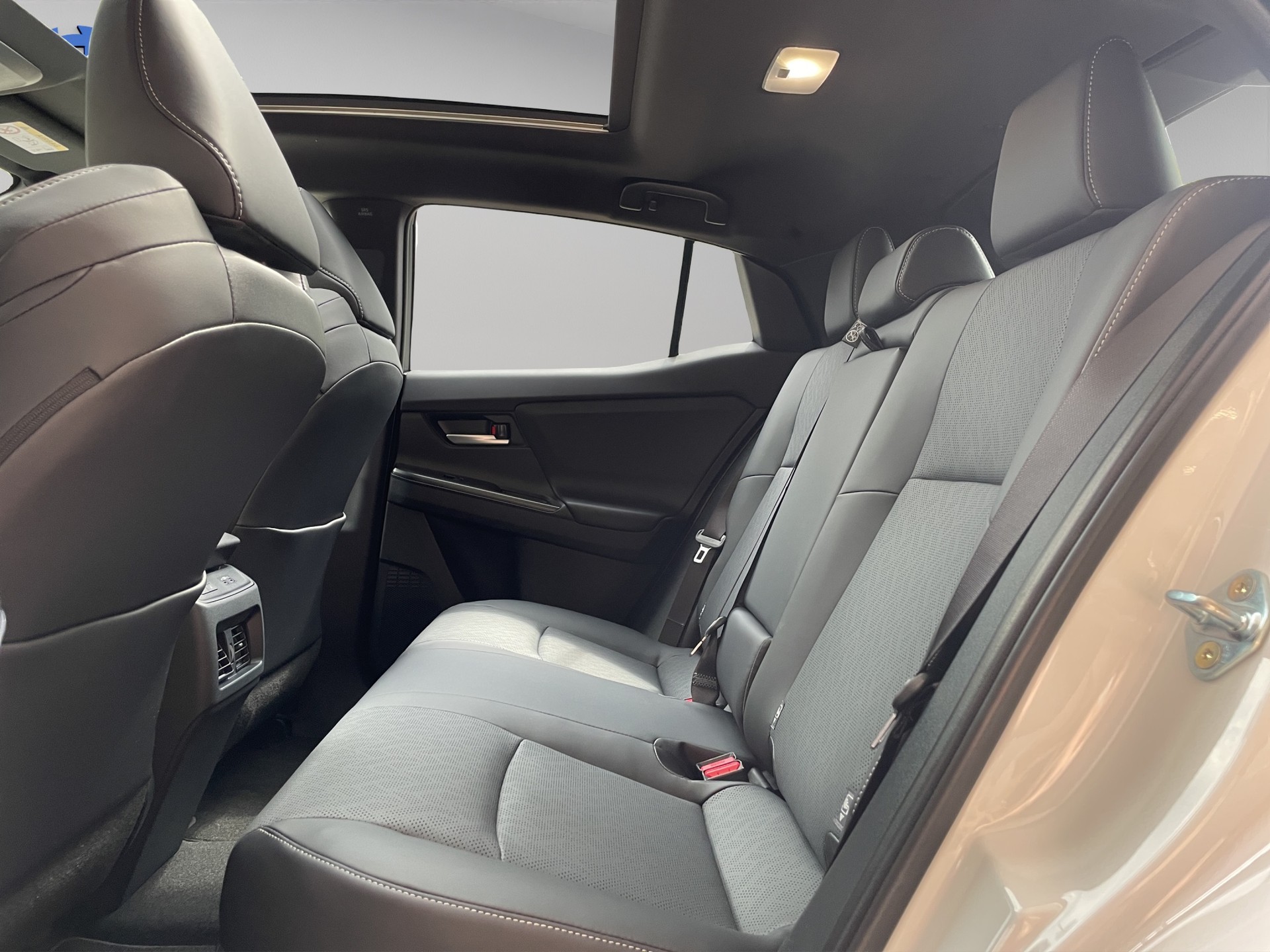 SUBARU Uncharted eV Luxury AWD-image-8
