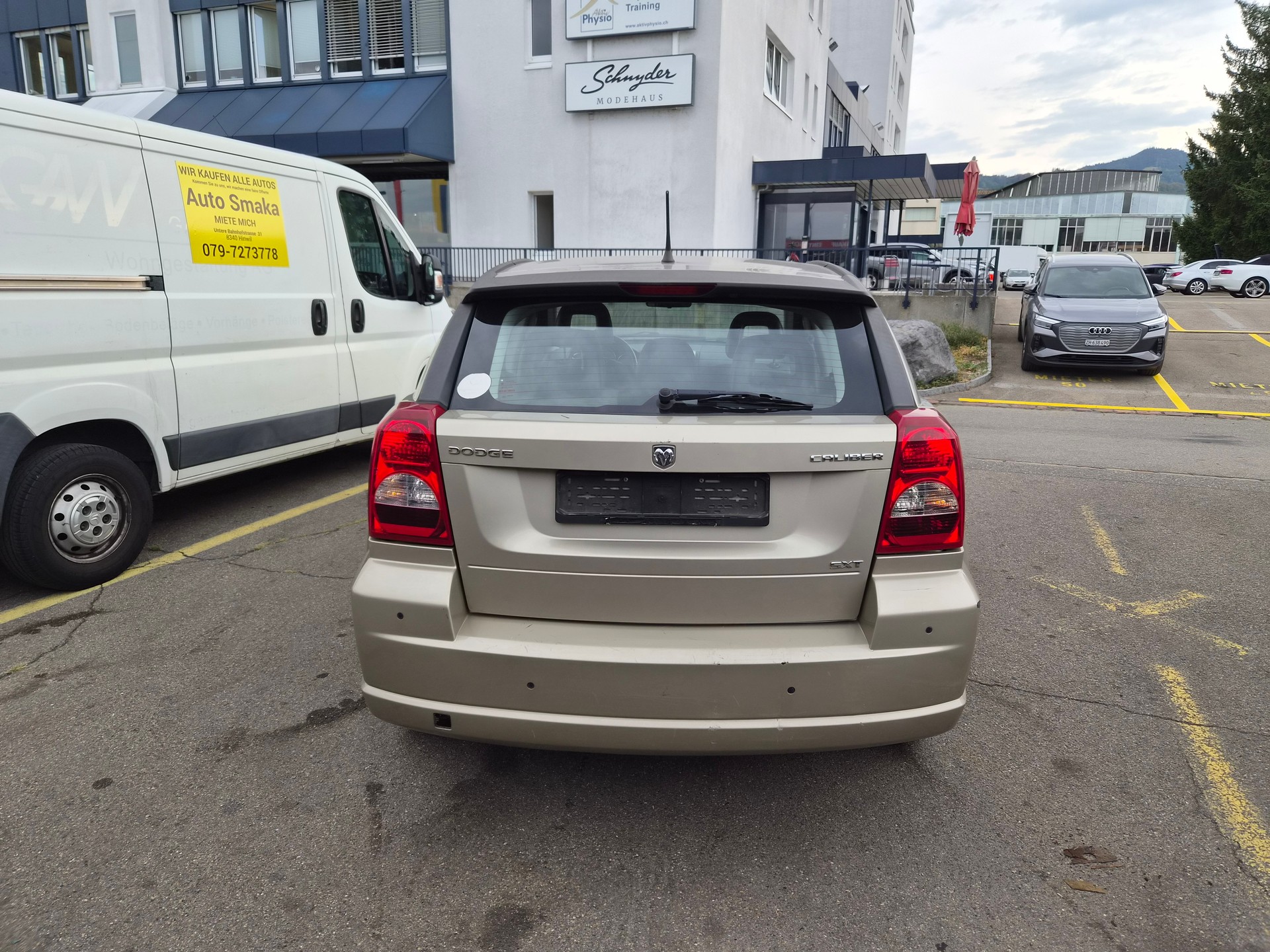 DODGE Caliber 2.0 SXT CVT-showroom-element-3