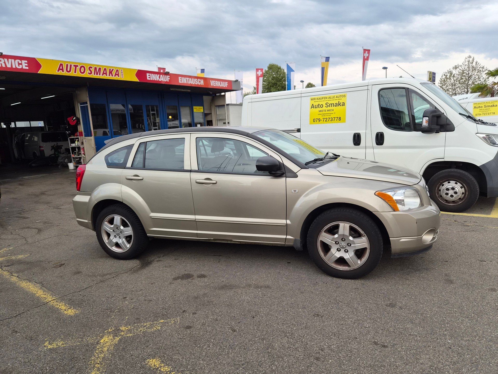 DODGE Caliber 2.0 SXT CVT-showroom-element-1
