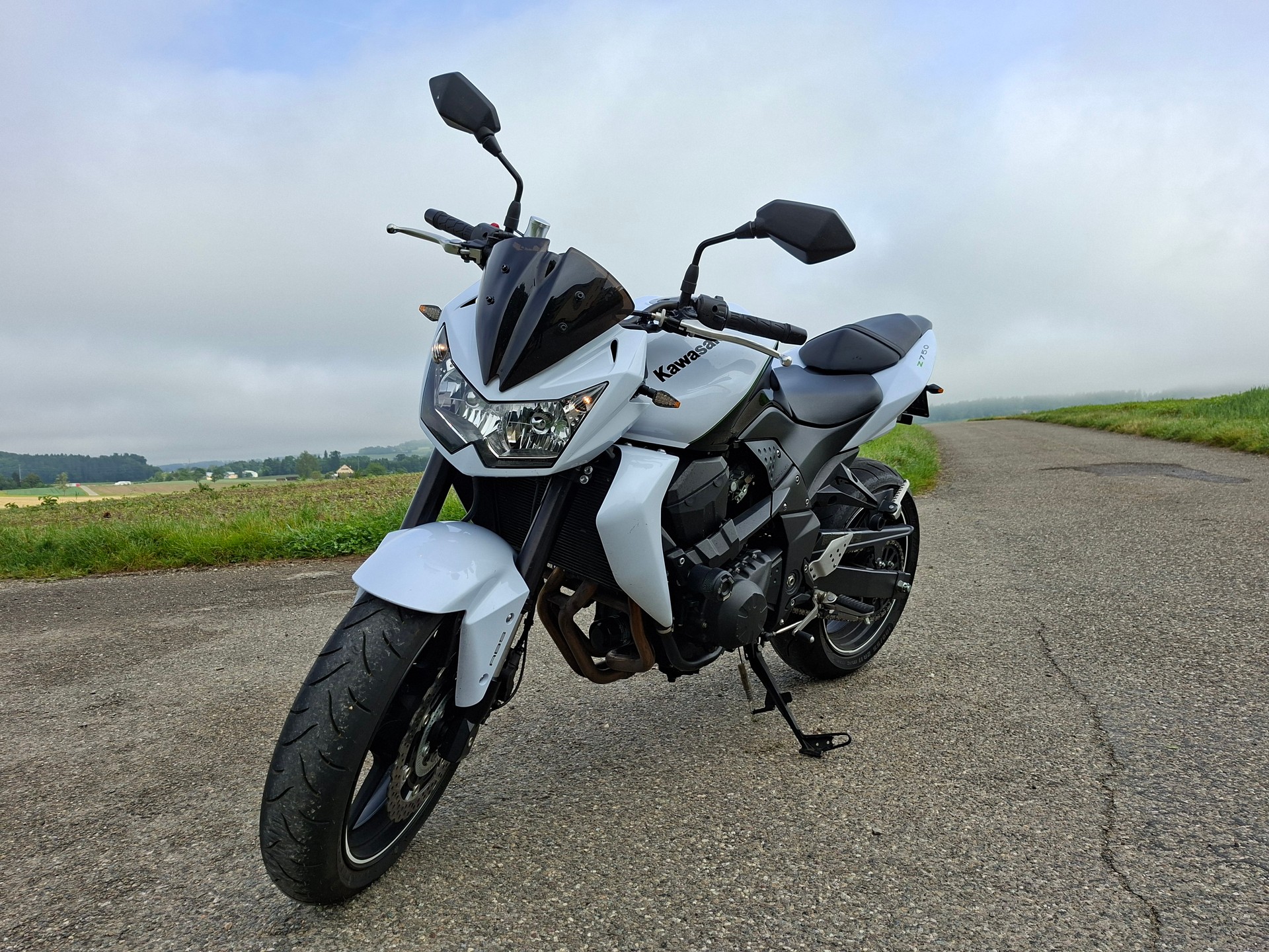 KAWASAKI Z 750-image-7