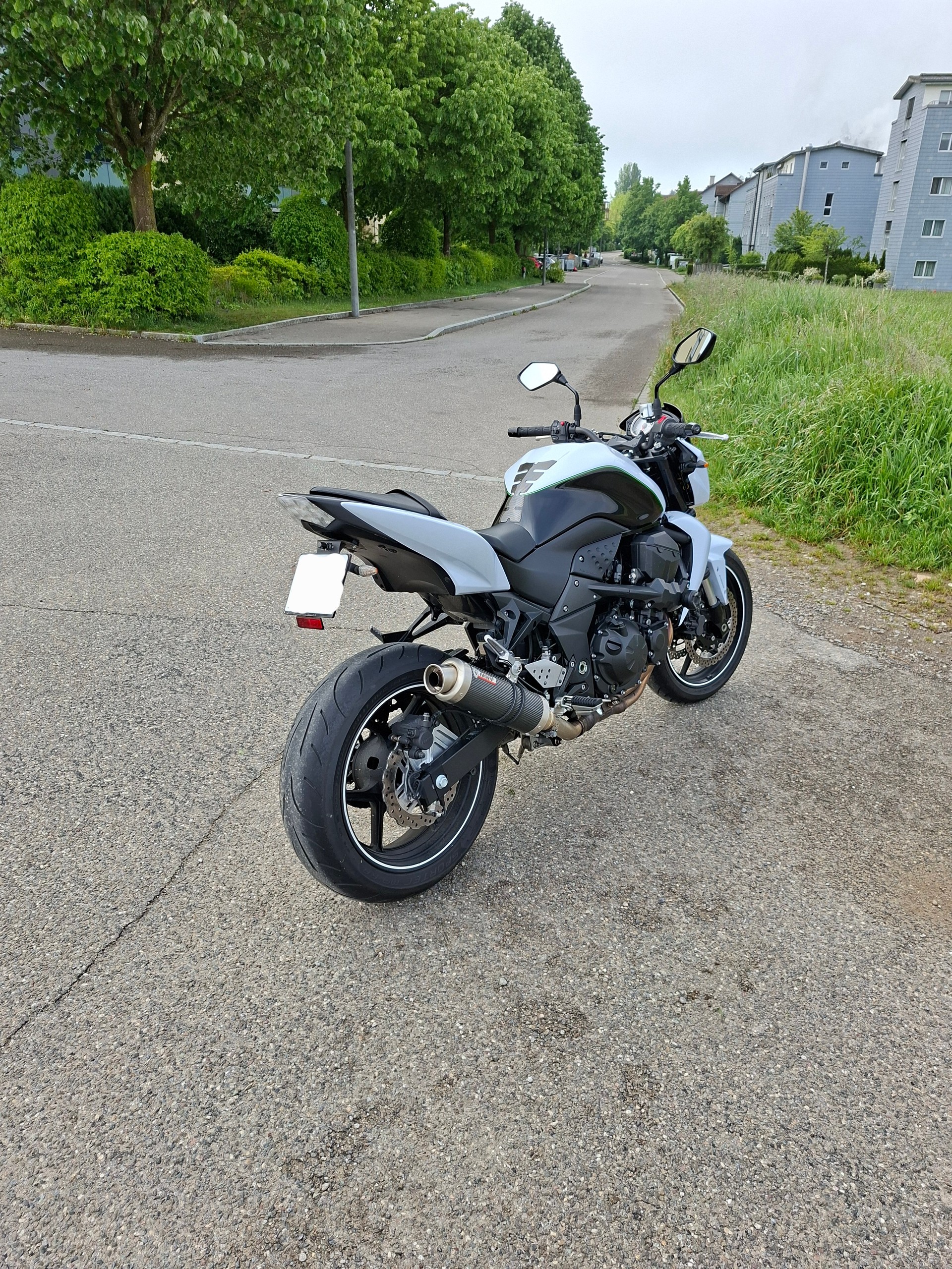 KAWASAKI Z 750-image-1