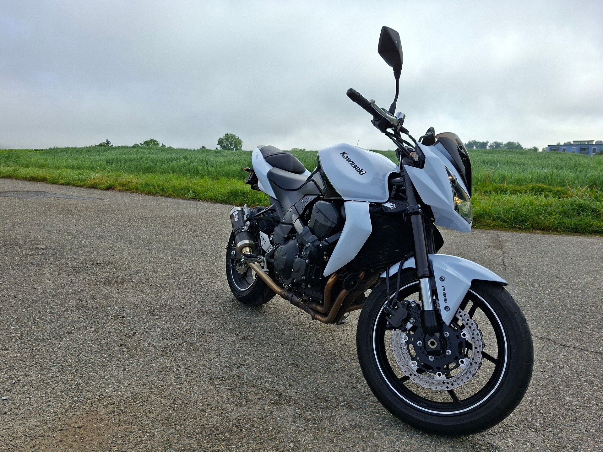 KAWASAKI Z 750-image-8