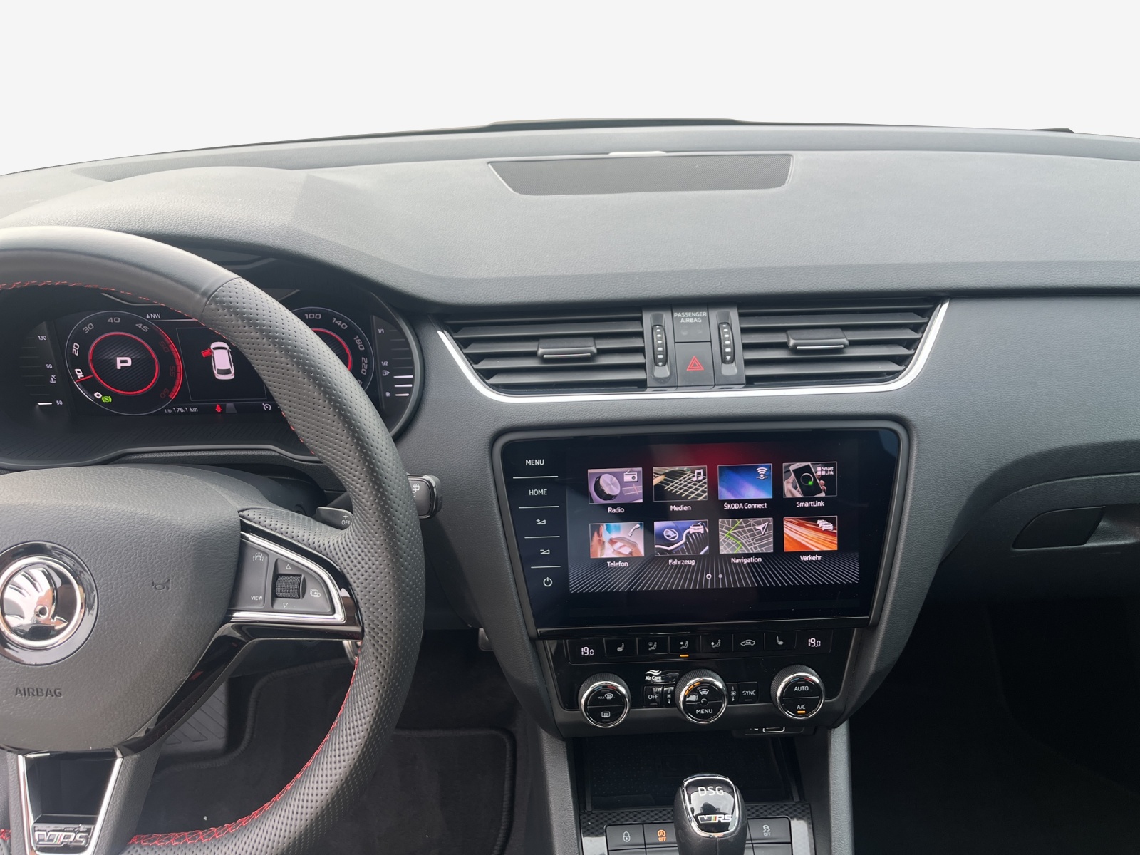 SKODA Octavia Combi 2.0 TDI RS 4x4 DSG-image-10