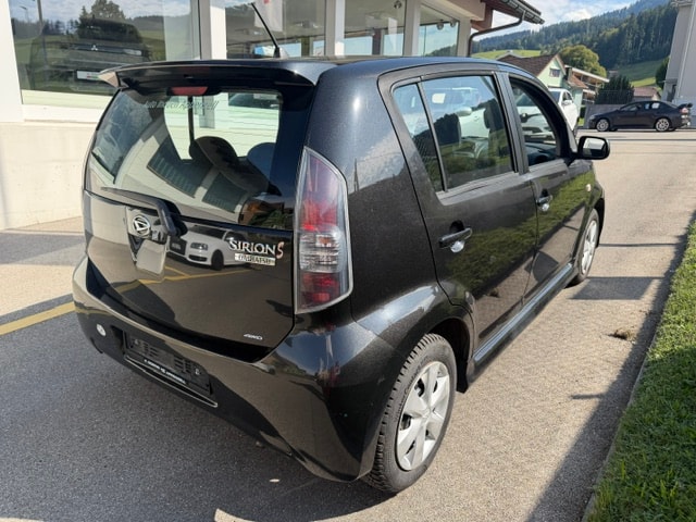 DAIHATSU Sirion 1.3 eco-4WD-image-5