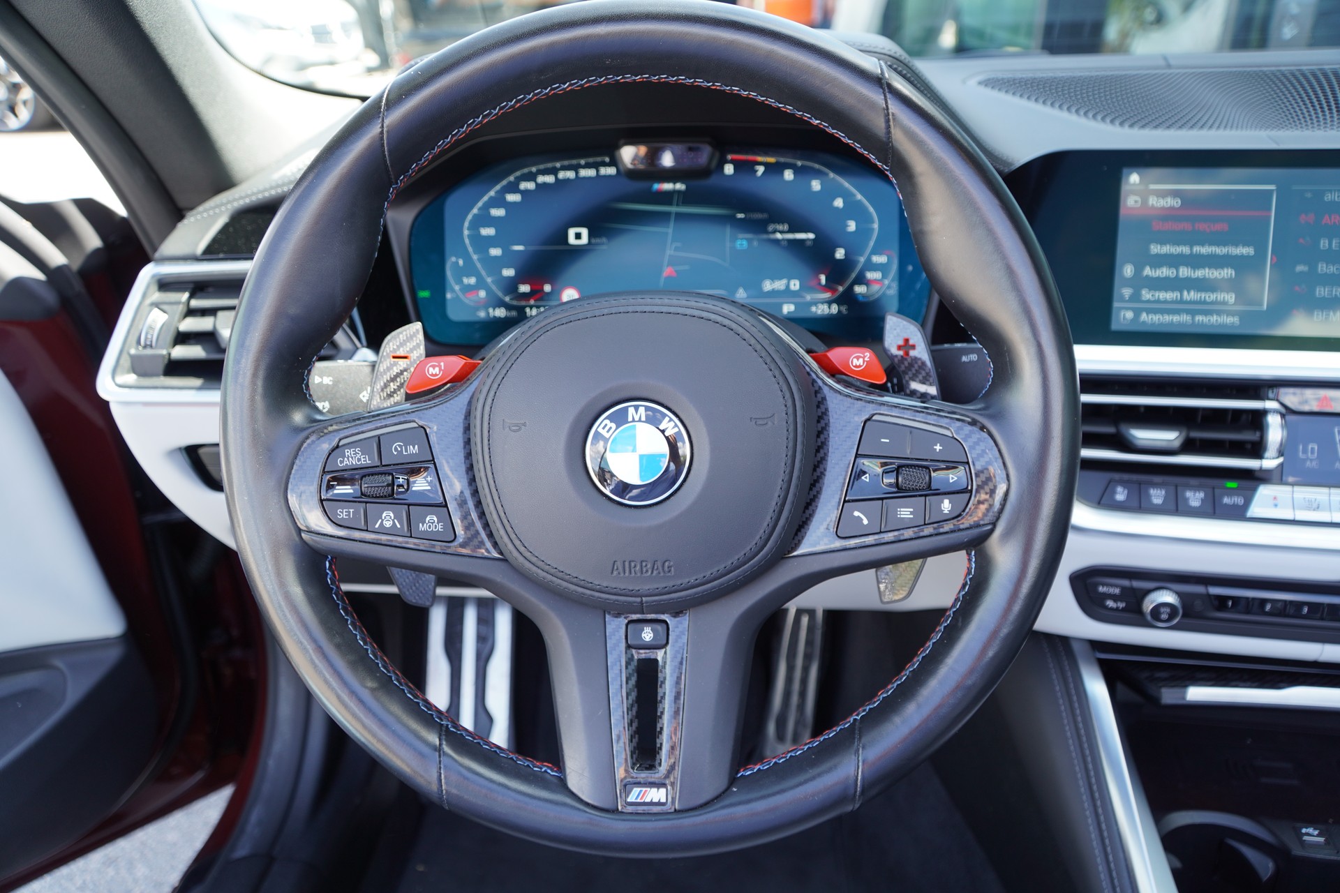 BMW M4 Cabrio Competition M xDrive-image-16