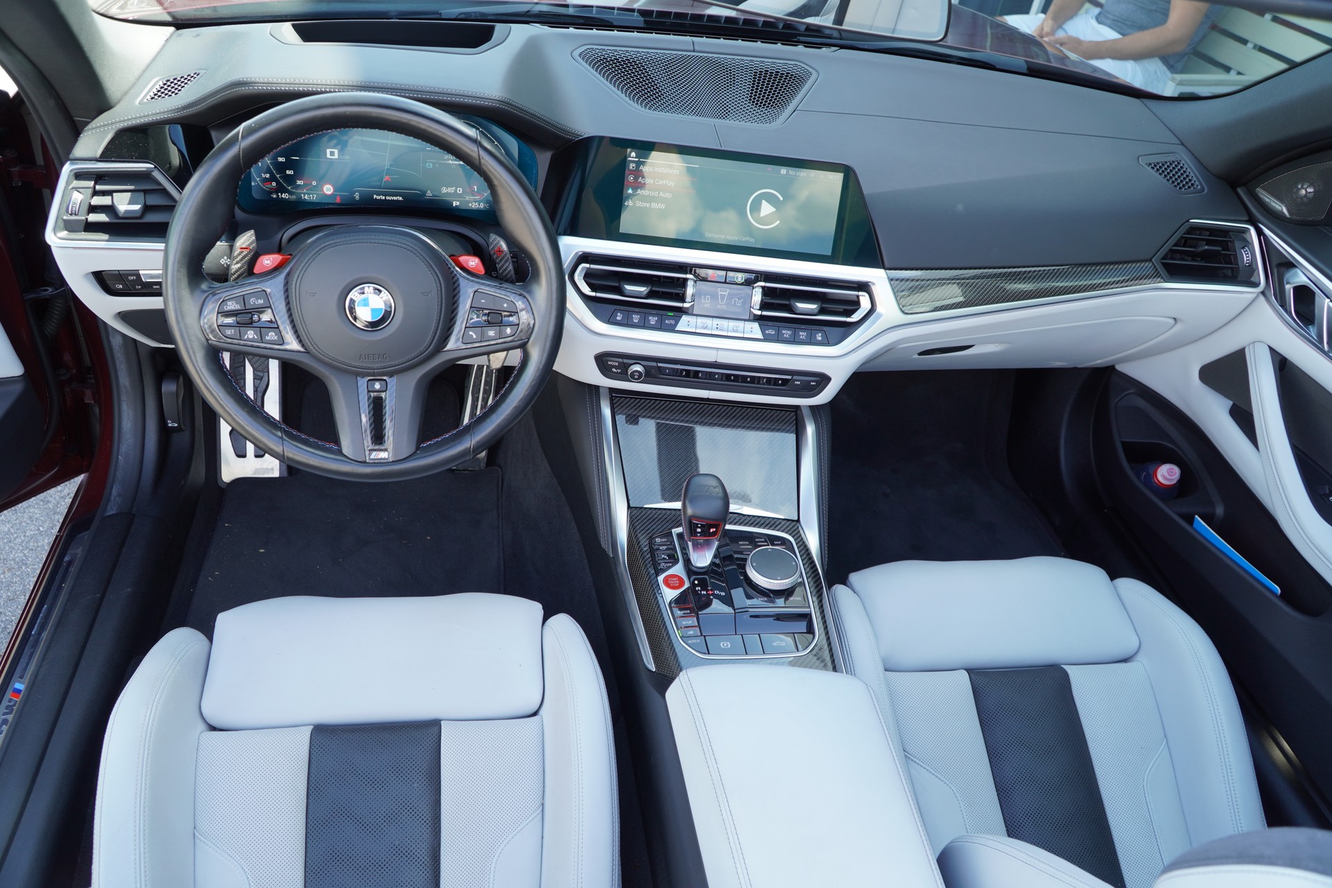 BMW M4 Cabrio Competition M xDrive-image-13